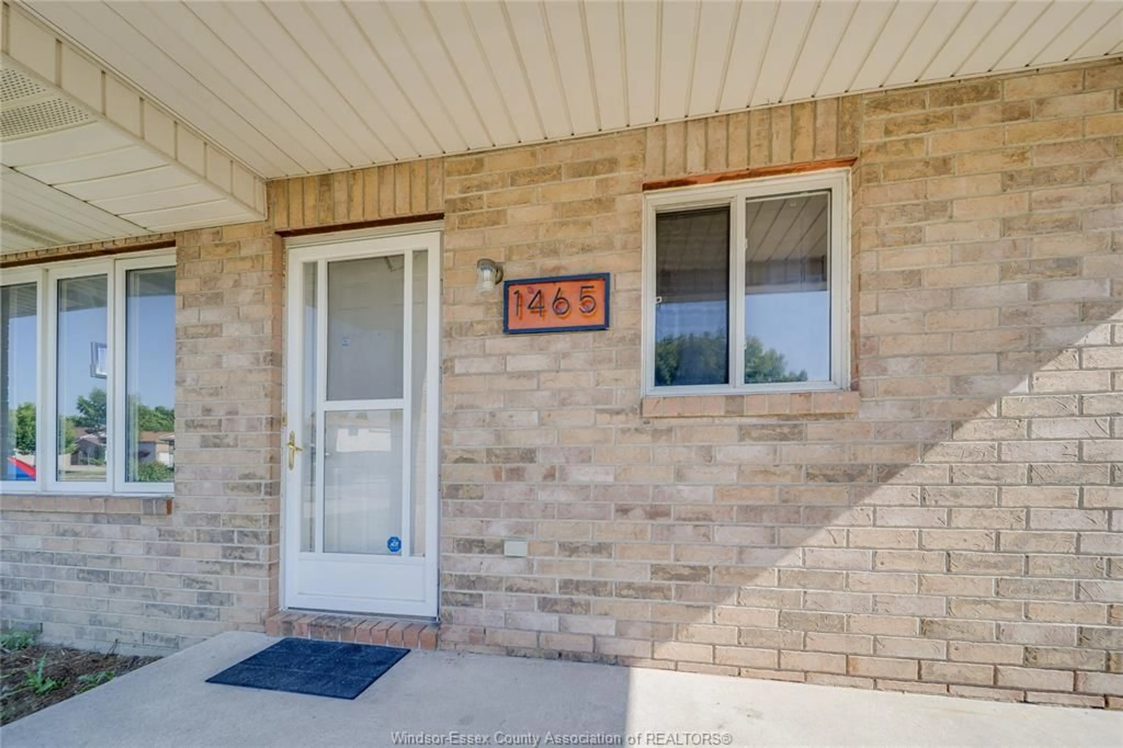 Home with brick exterior material, street for 1465 FOSTER Ave, Windsor Ontario N8W 5P8
