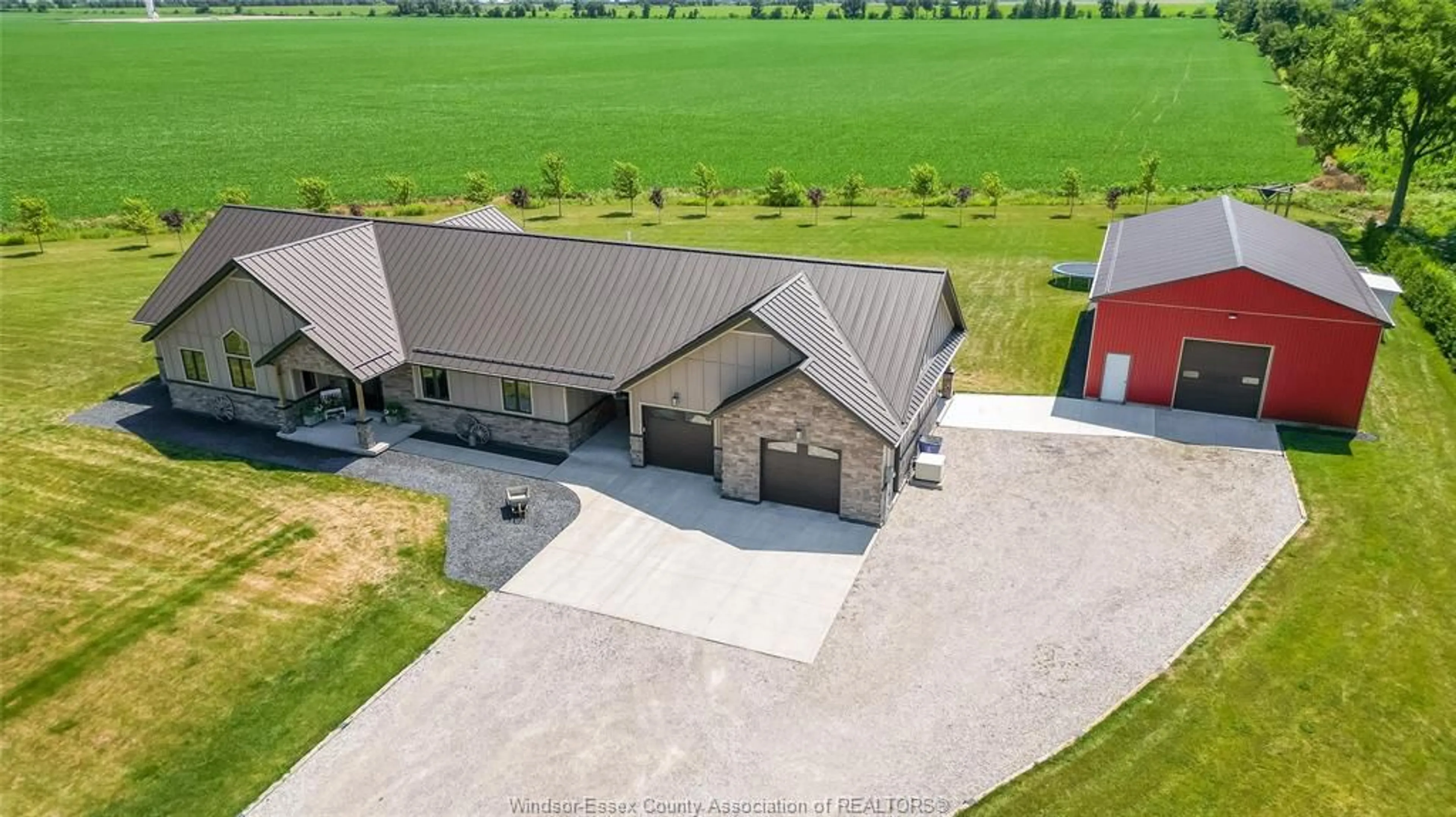 A pic from outside/outdoor area/front of a property/back of a property/a pic from drone, building for 1764 THIRD CONCESSION Line, Wheatley Ontario N0P 2P0