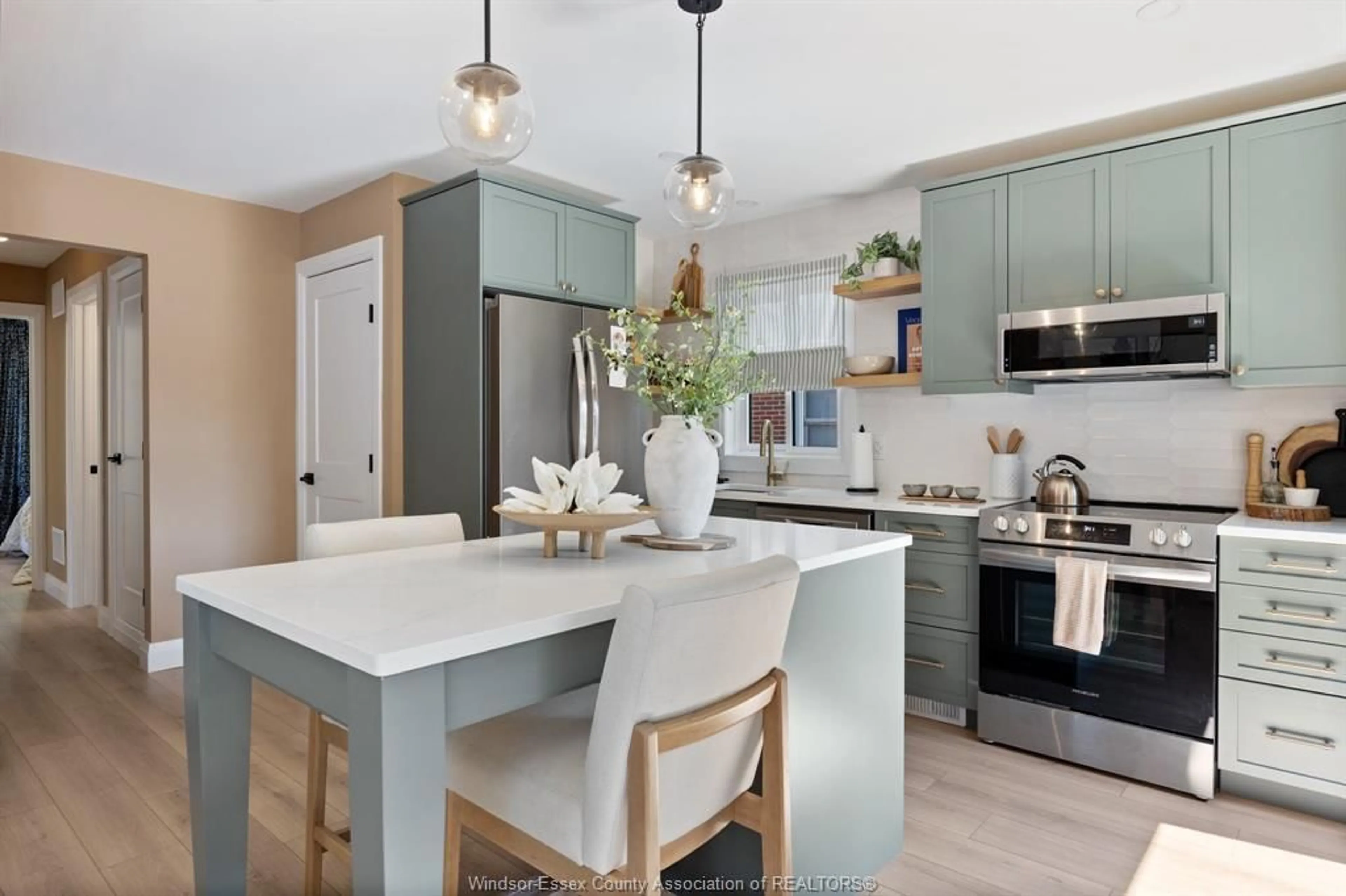 Open concept kitchen, ceramic/tile floor for 278 St. Paul, Windsor Ontario N8S 3K8