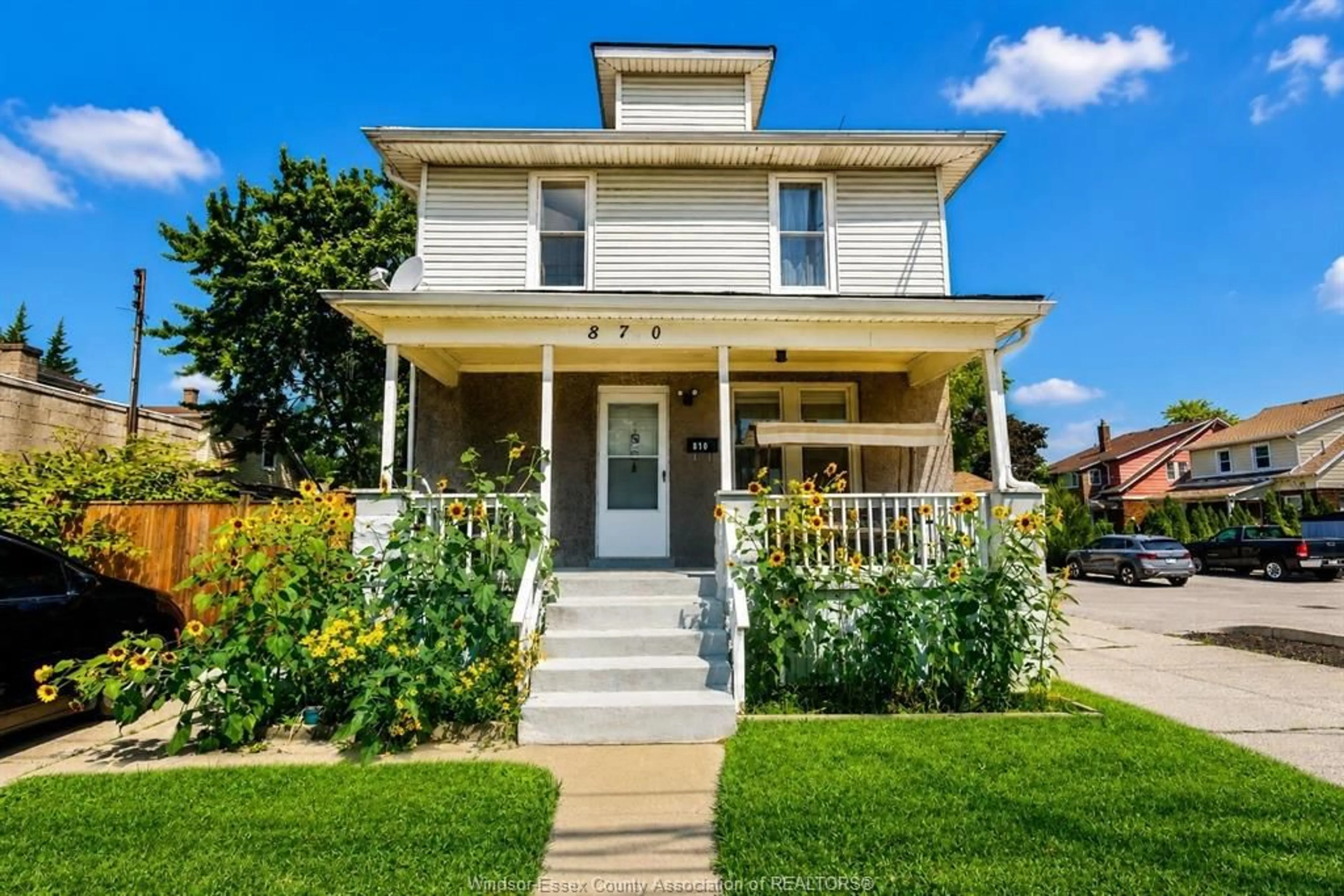 Home with vinyl exterior material, street for 870 SHEPHERD St, Windsor Ontario N8X 2L2