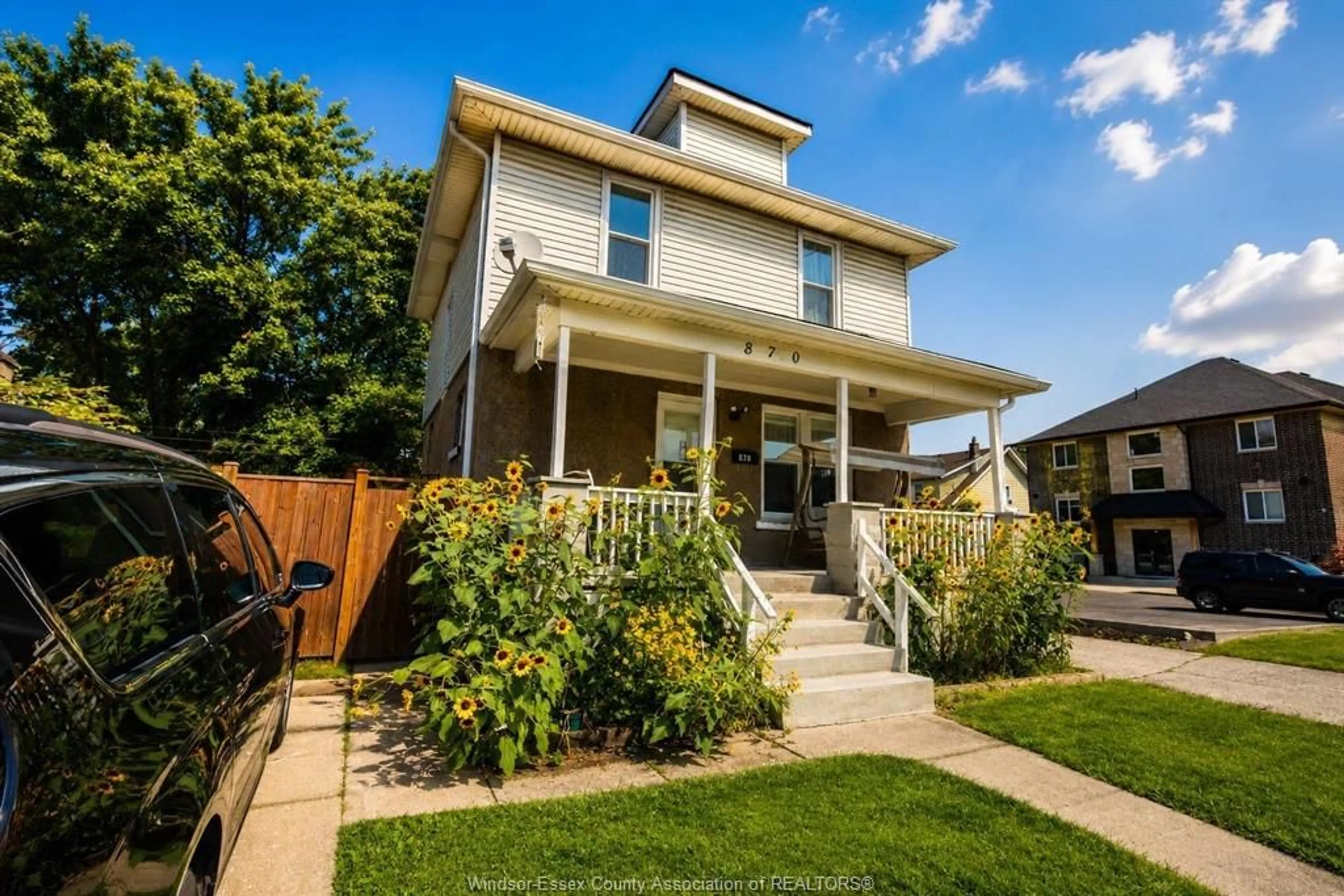 Home with vinyl exterior material, street for 870 SHEPHERD St, Windsor Ontario N8X 2L2
