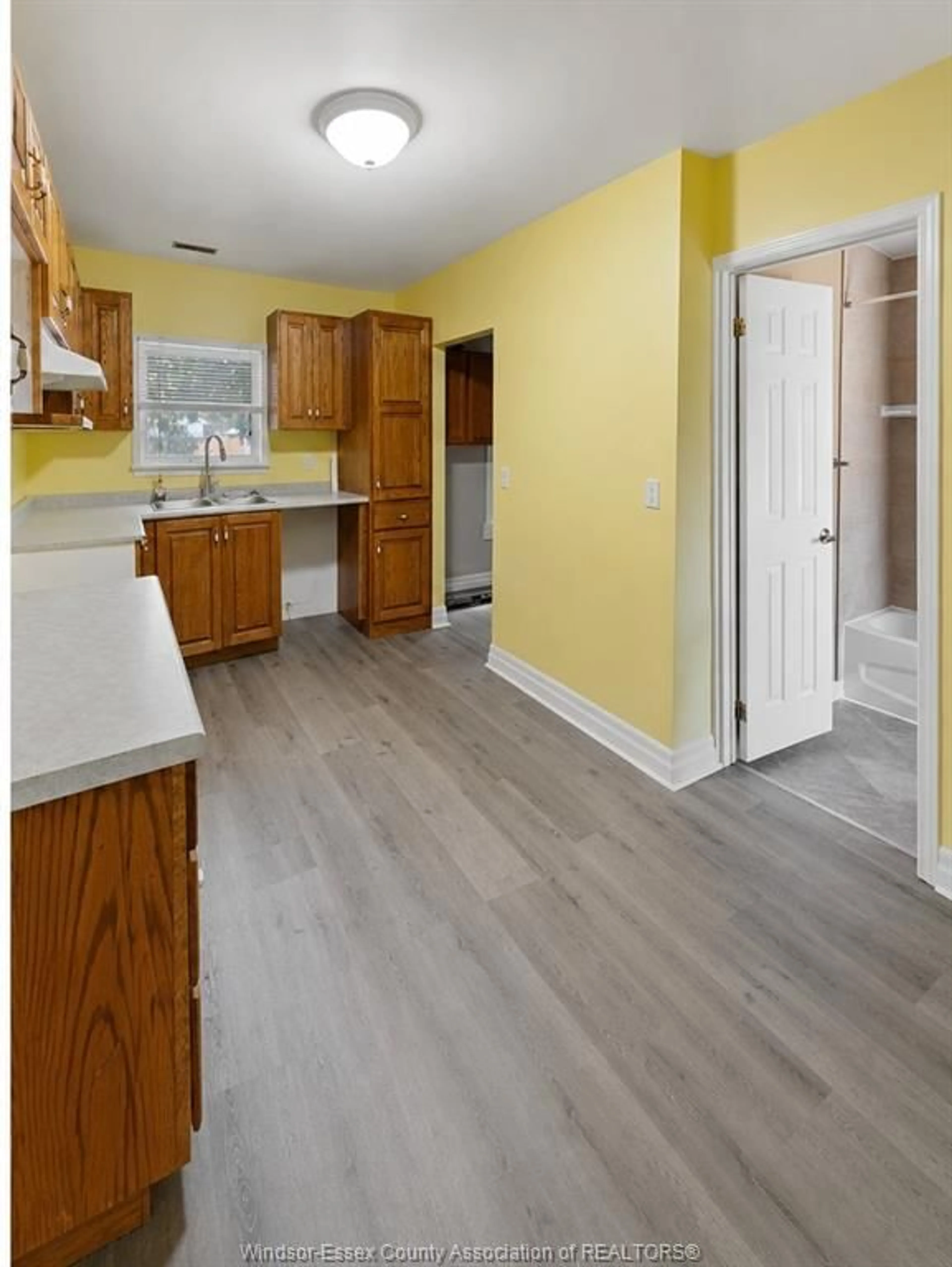 Unknown for 1589 DROUILLARD, Windsor Ontario N8Y 2S1