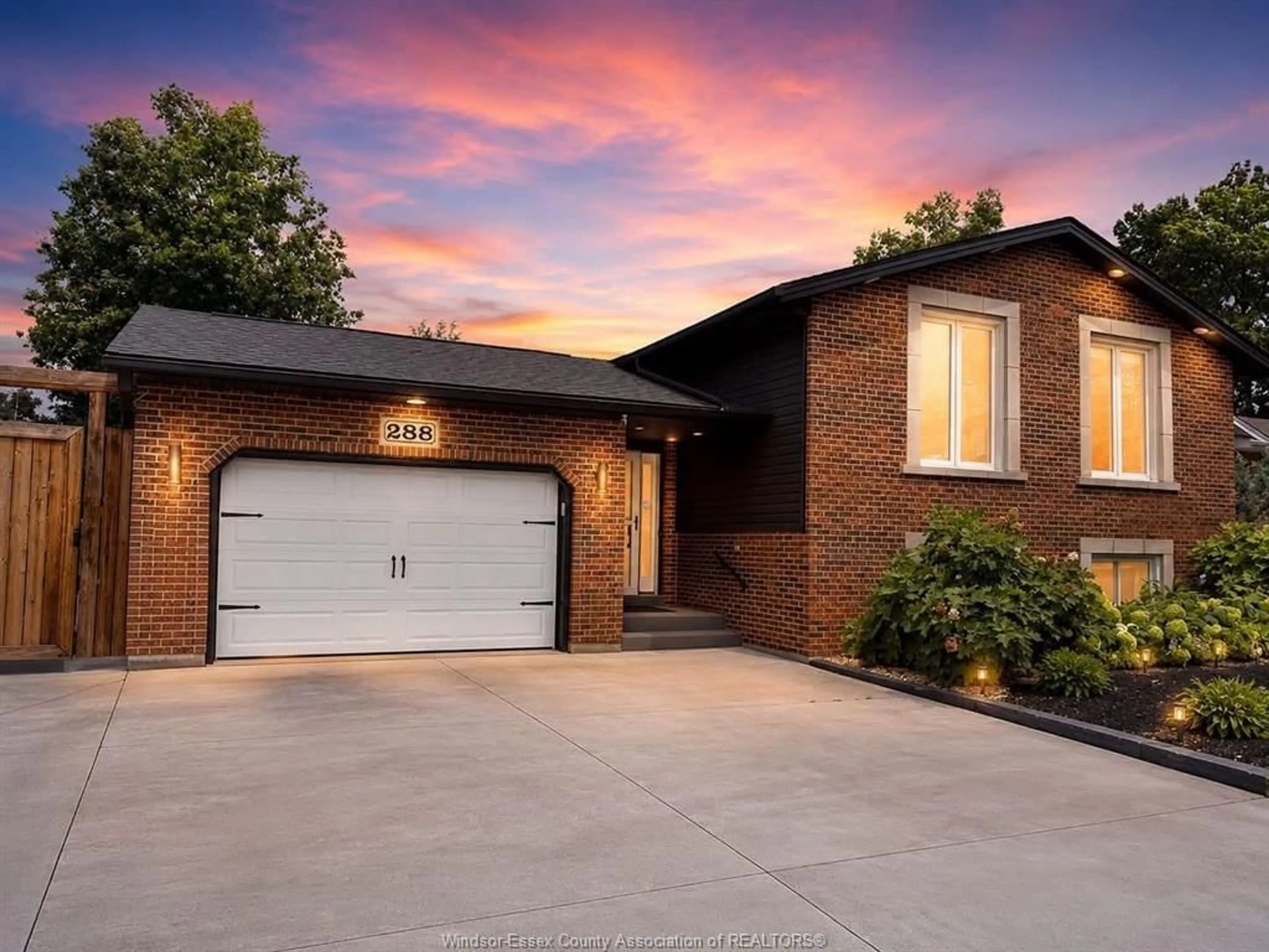 Home with brick exterior material, street for 288 RAMBLEWOOD Dr, LaSalle Ontario N9J 3B3