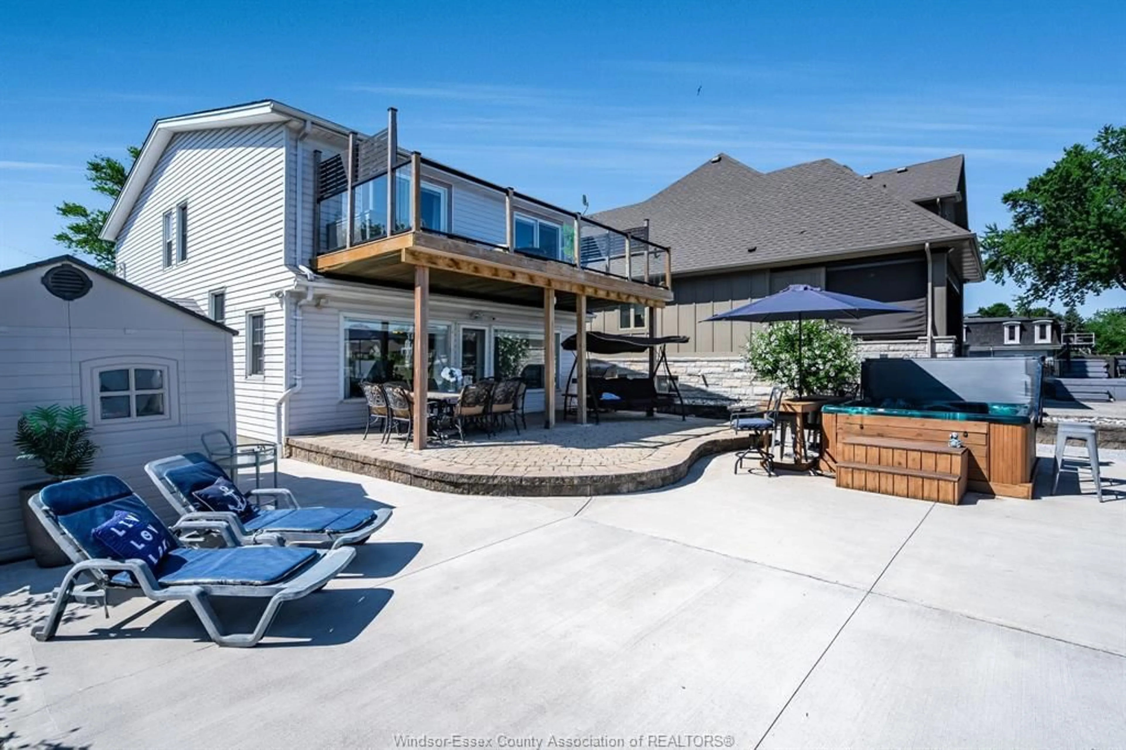 Patio, unknown for 12086 RIVERSIDE Dr, Tecumseh Ontario N8P 1A9