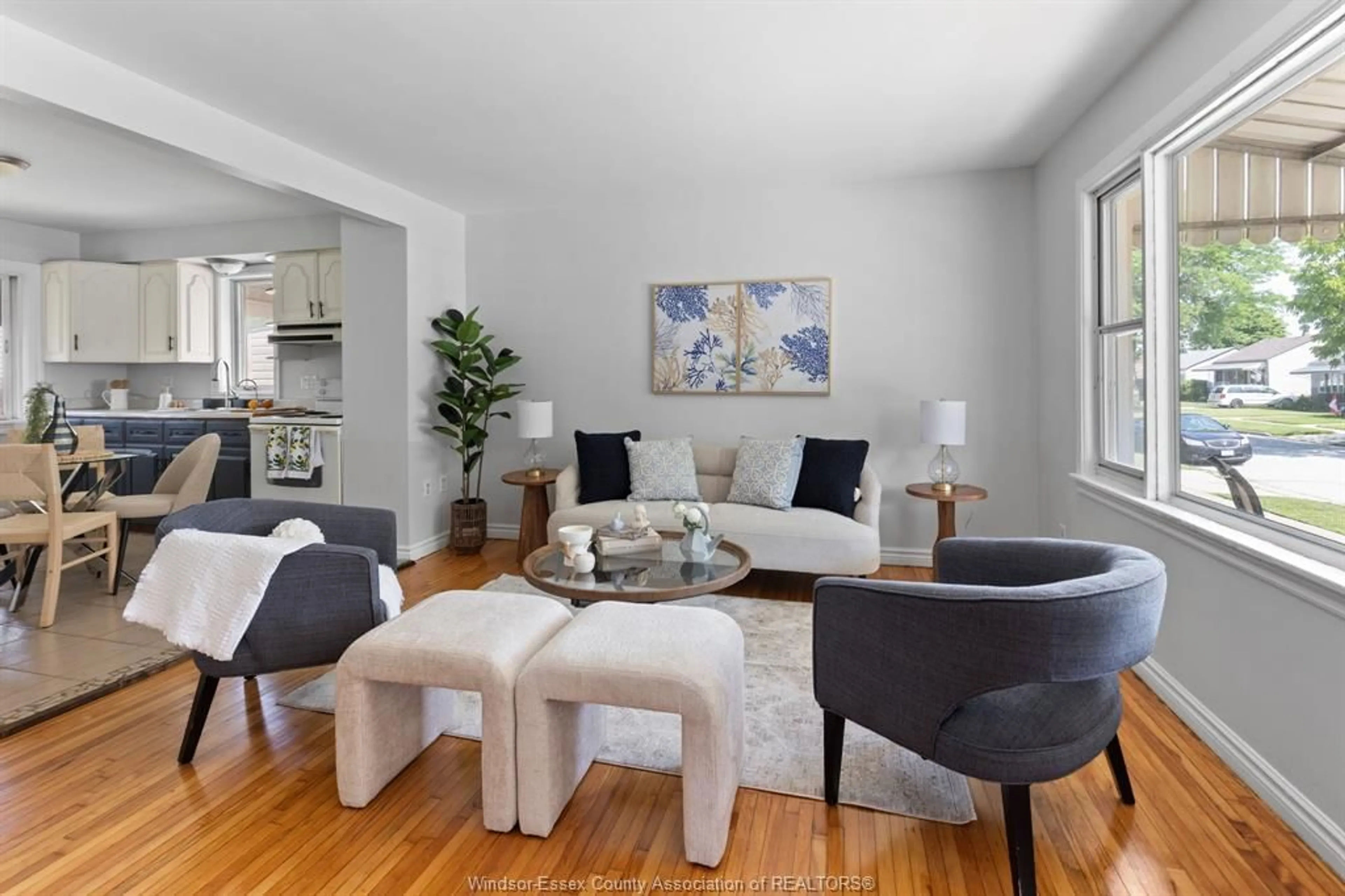 Living room with furniture, unknown for 2293 MARENTETTE, Windsor Ontario N8W 2C2
