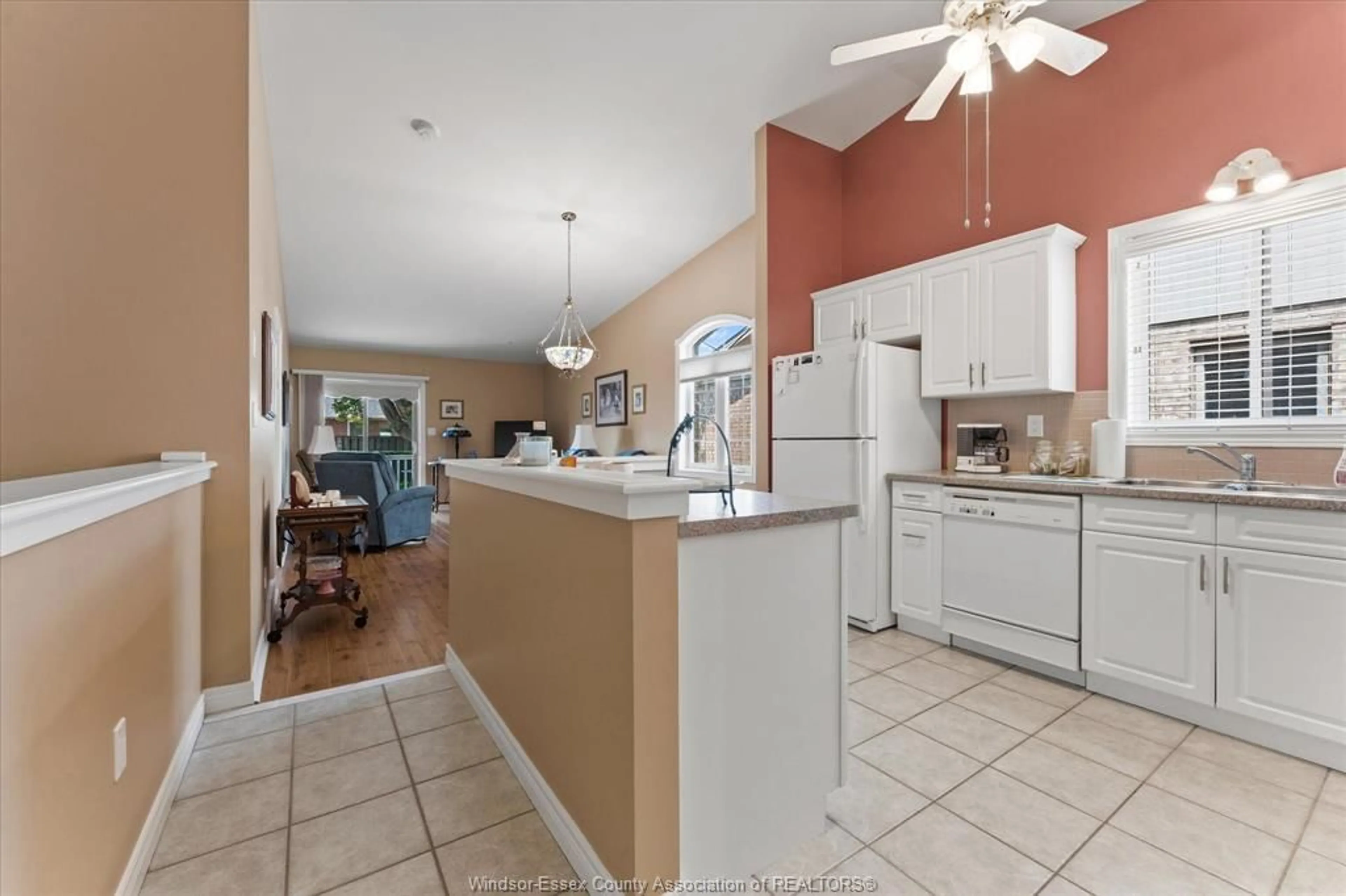 Open concept kitchen, ceramic/tile floor for 336 ROCKPORT, Kingsville Ontario N9Y 4A4