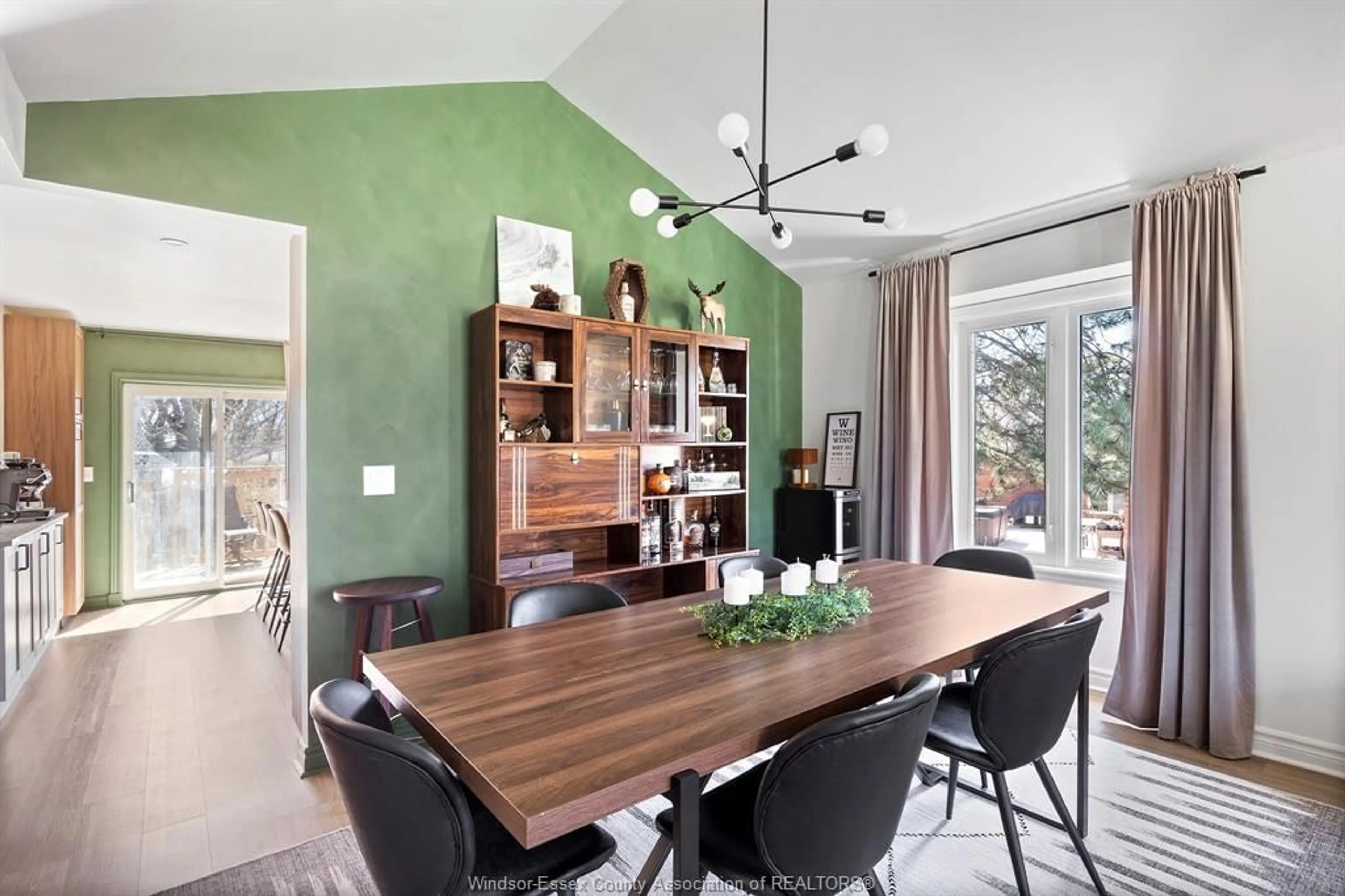 Dining room, unknown for 108 WESTCHESTER Rd, Harrow Ontario N0R 1G0