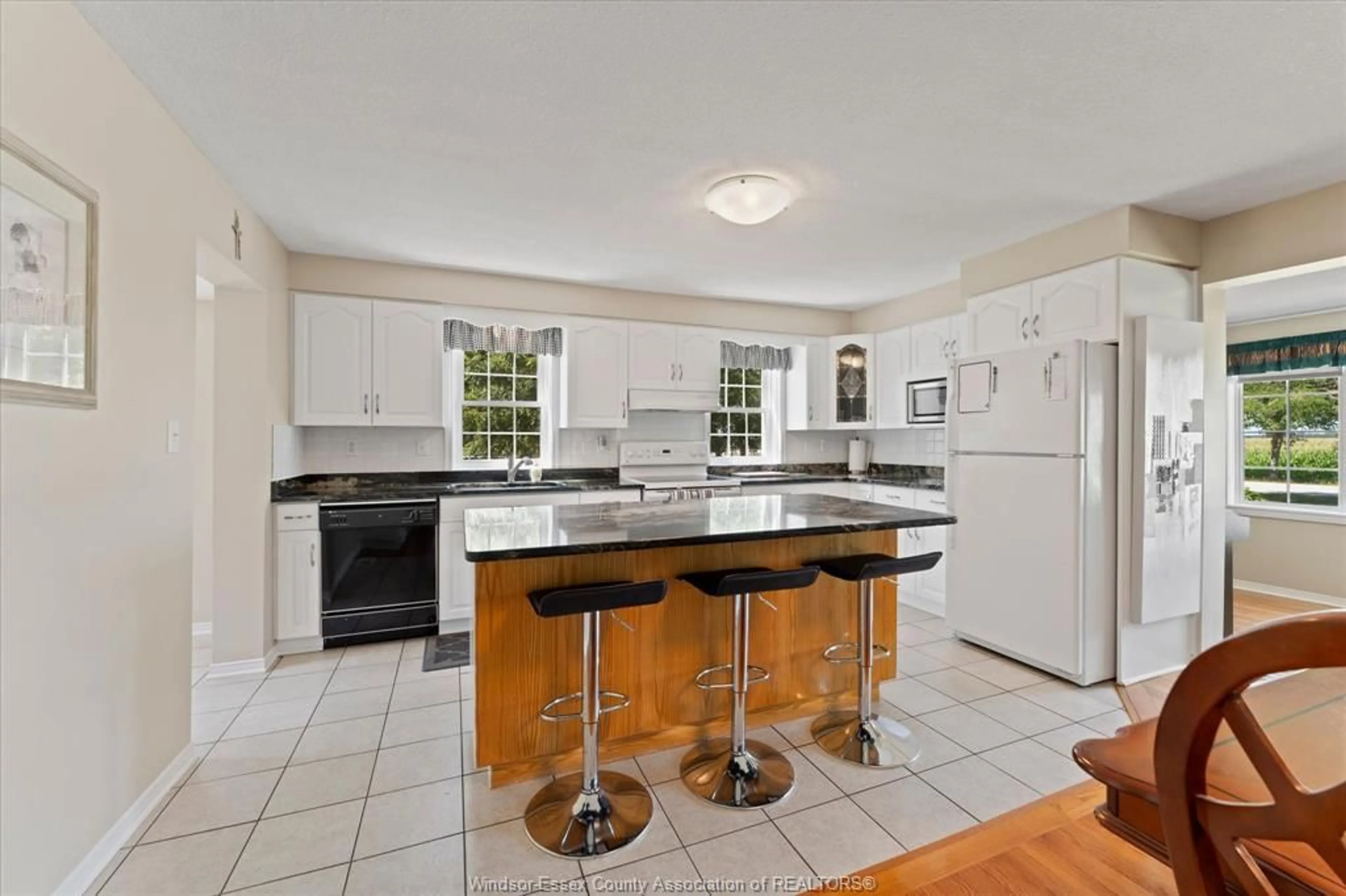 Open concept kitchen, ceramic/tile floor for 768 WEST BELLE RIVER Rd, Lakeshore Ontario N8L 1N8