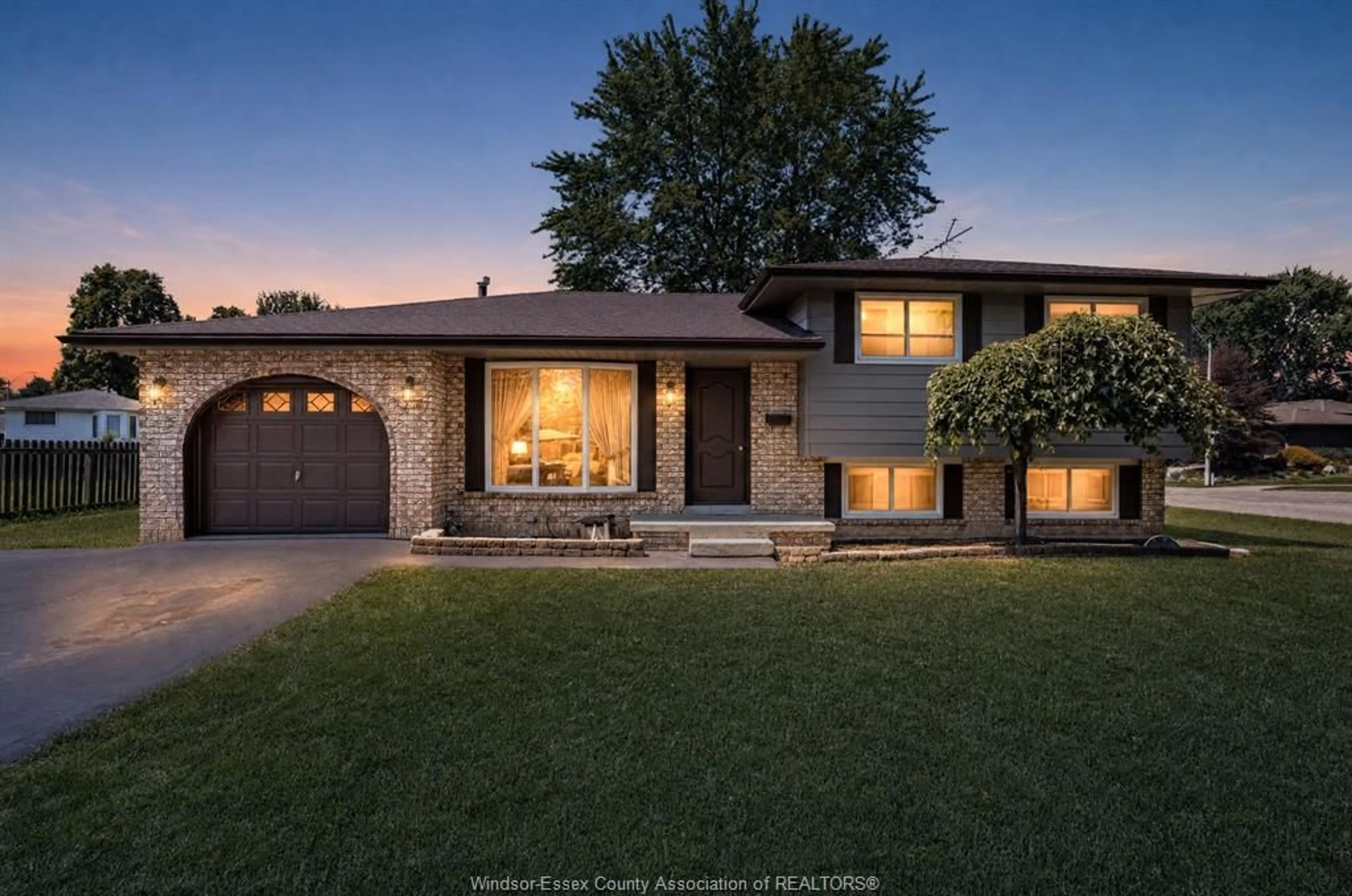 Home with brick exterior material, street for 646 ESTATE PARK, Tecumseh Ontario N8N 3C8