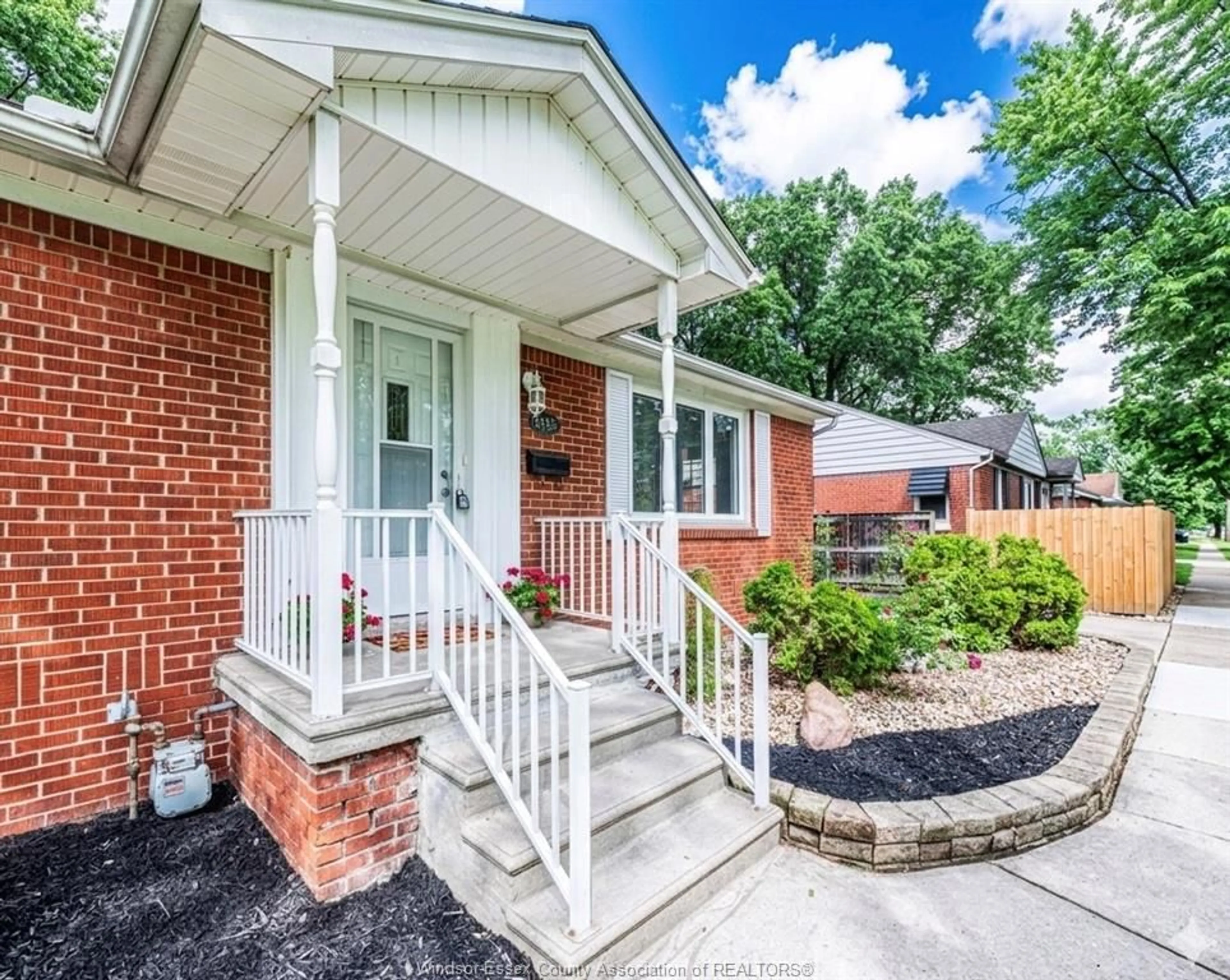 Home with brick exterior material, street for 3365 CURRY Ave, Windsor Ontario N9E 2T4