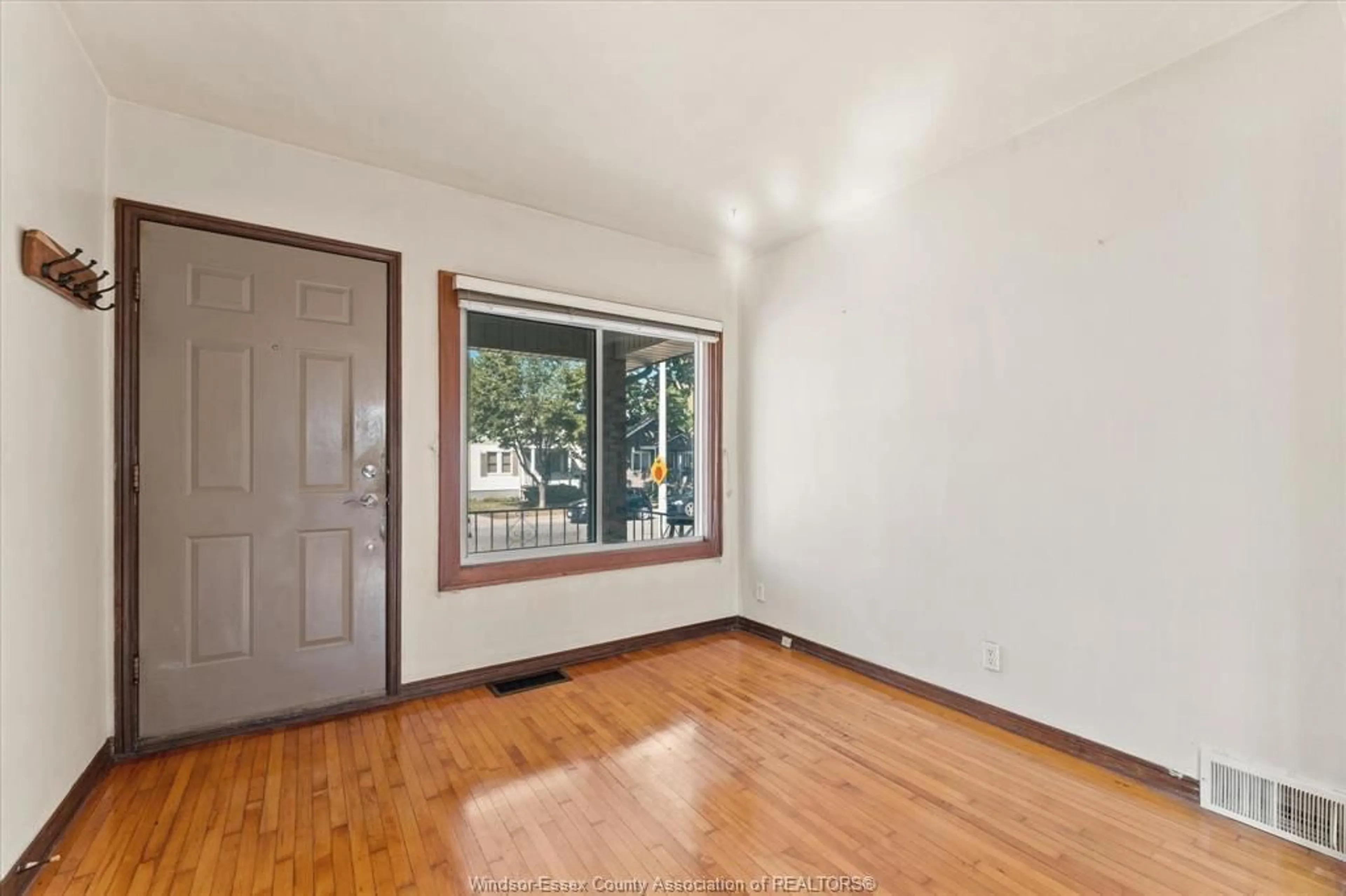 A pic of a room for 1768 HALL Ave, Windsor Ontario N8W 2L4