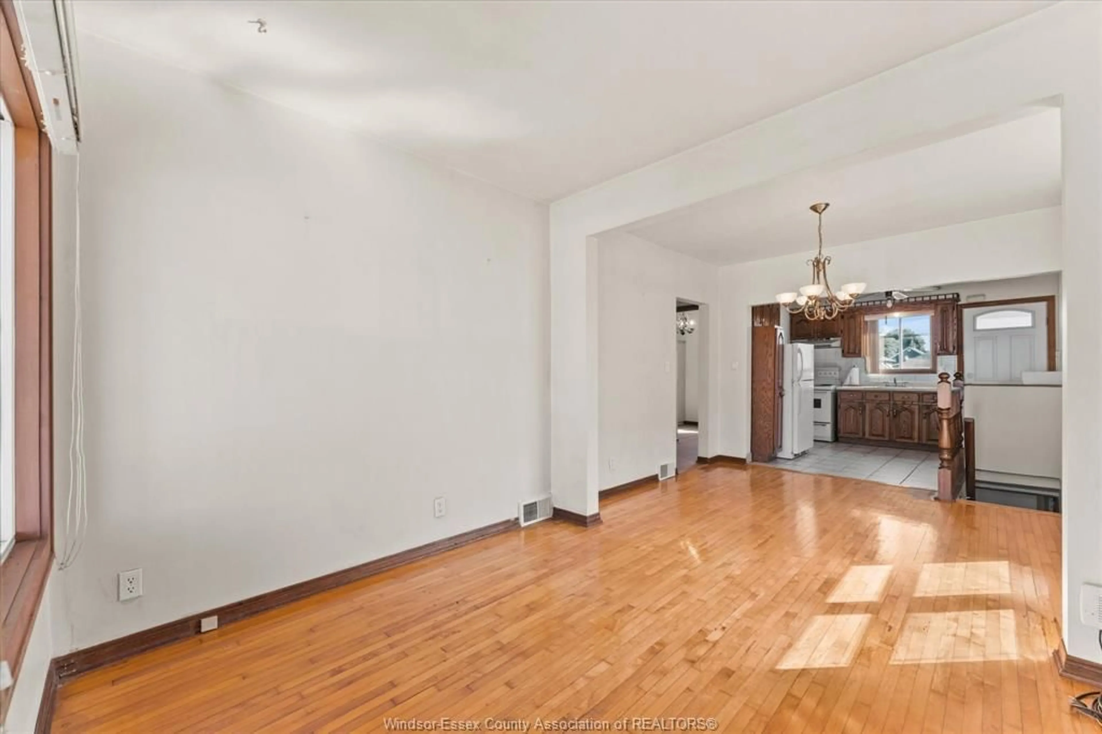 A pic of a room for 1768 HALL Ave, Windsor Ontario N8W 2L4