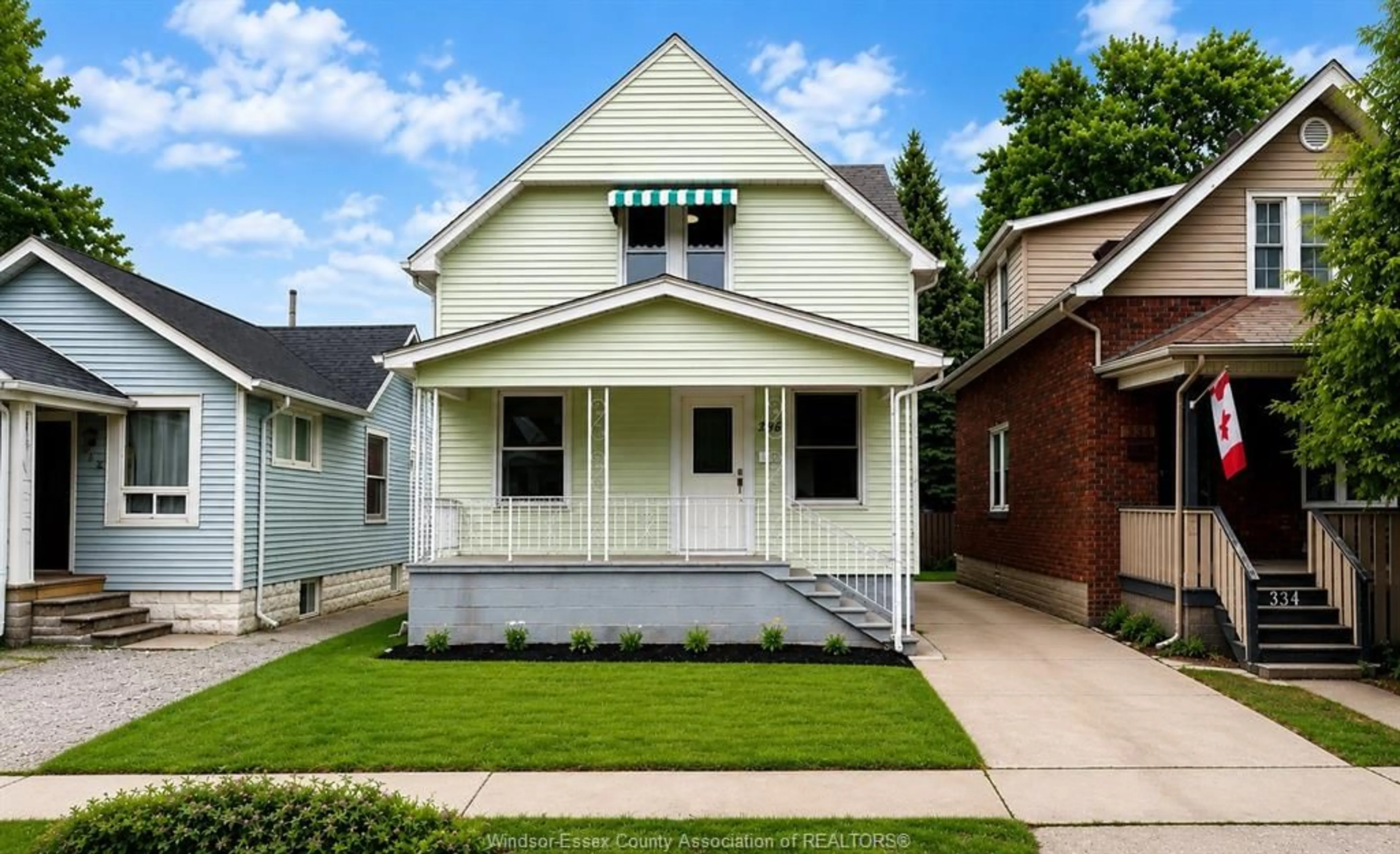 Home with vinyl exterior material, street for 248 JOSEPHINE, Windsor Ontario N9B 2K8