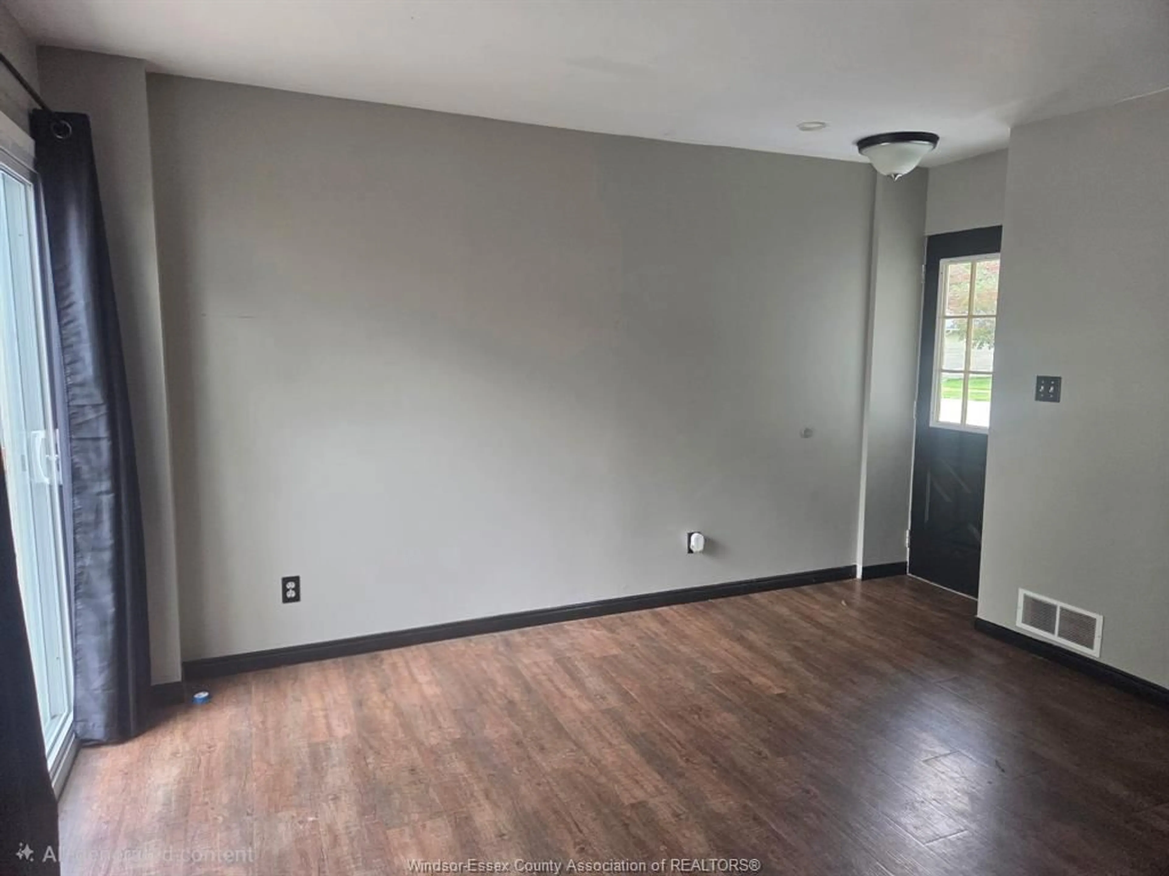 A pic of a room for 103 LAIRD, Essex Ontario N8M 1S2