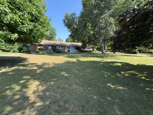 37 PARK Lane, Lambton Shores 2