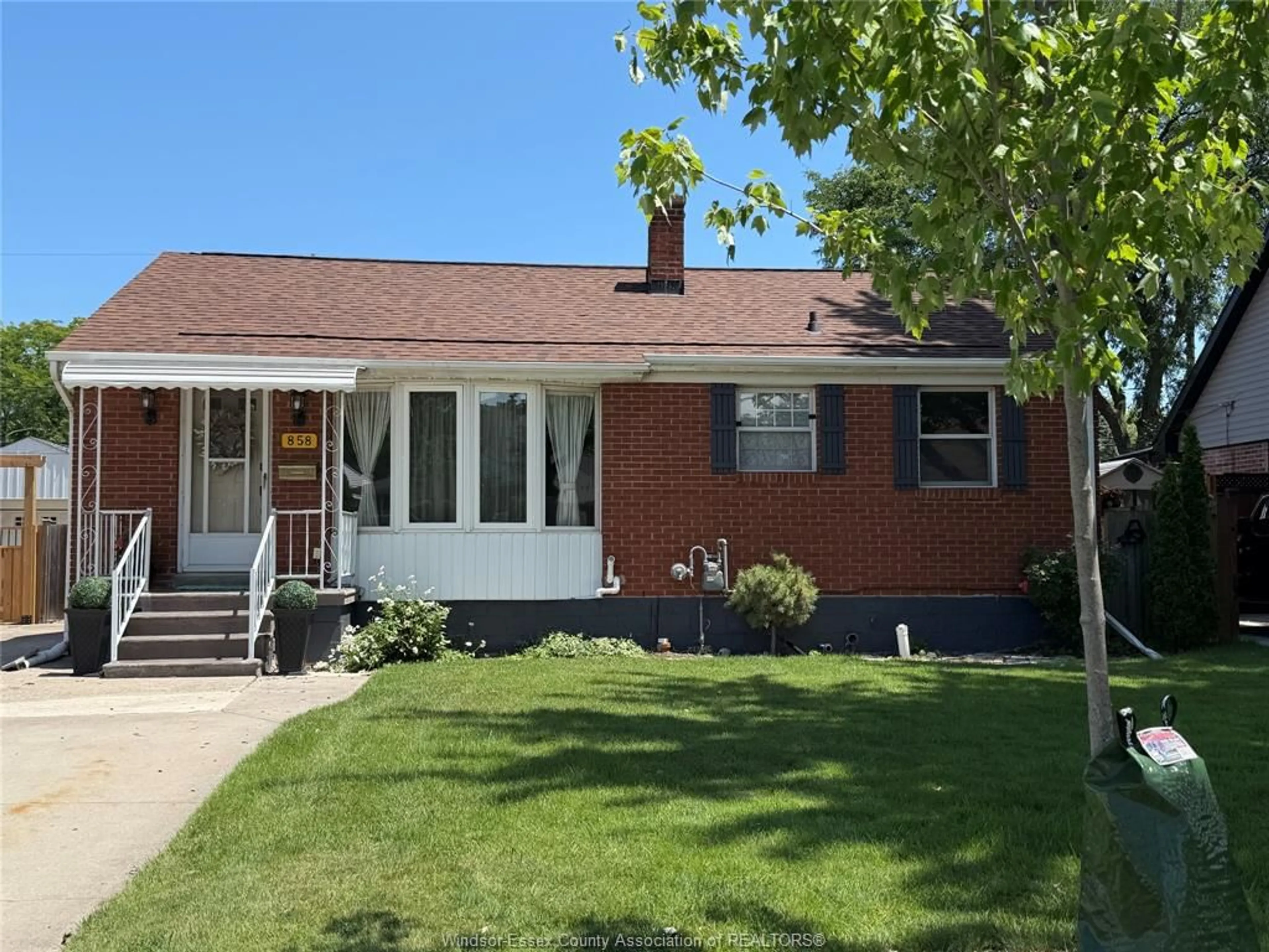 Home with brick exterior material, street for 858 LAPORTE, Windsor Ontario N8S 3R4