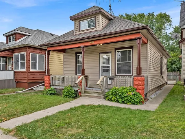 489 MCKAY, Windsor 5