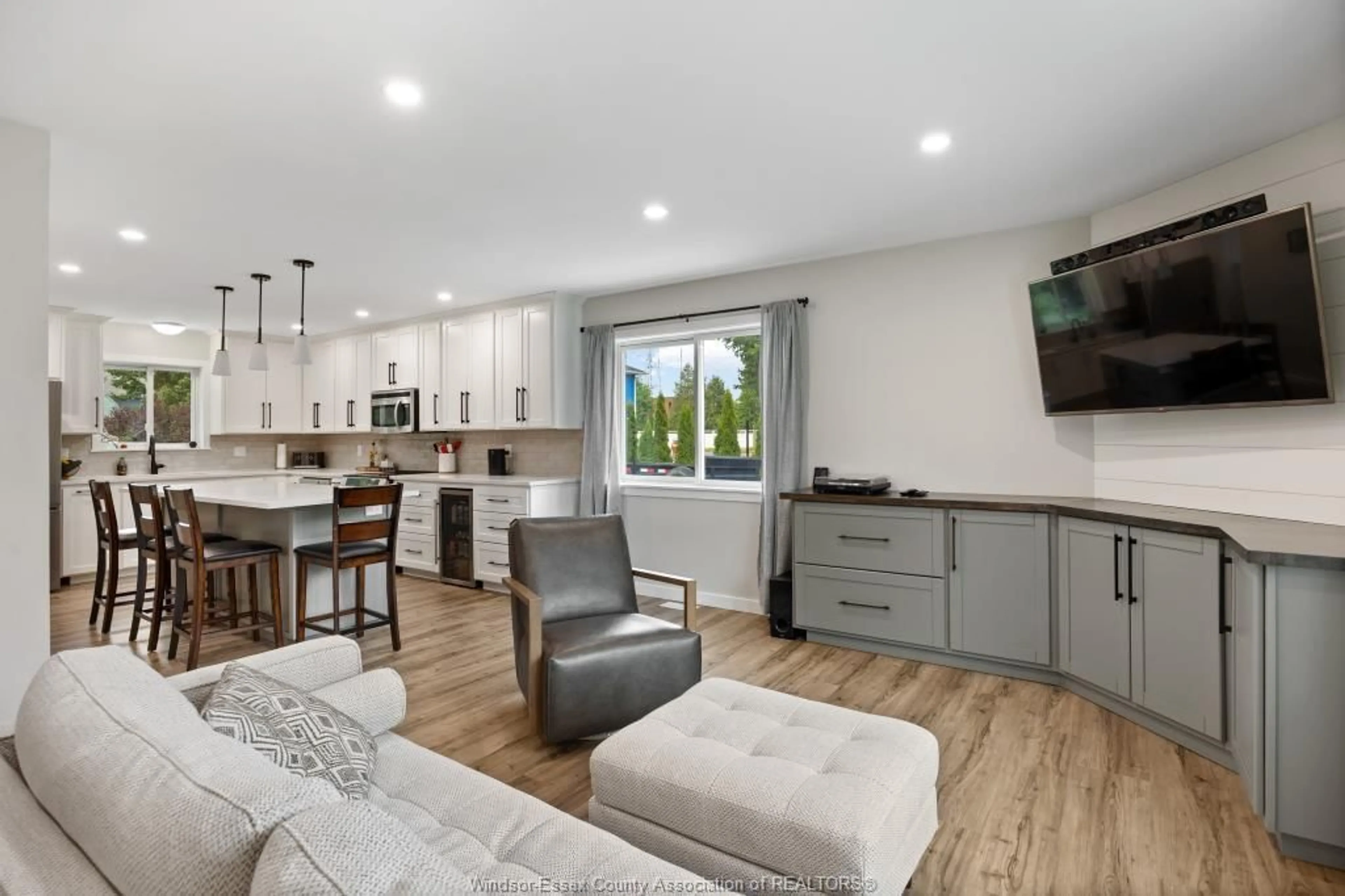 Open concept kitchen, unknown for 46 COUNTY ROAD 50, Colchester Ontario N0R 1G0