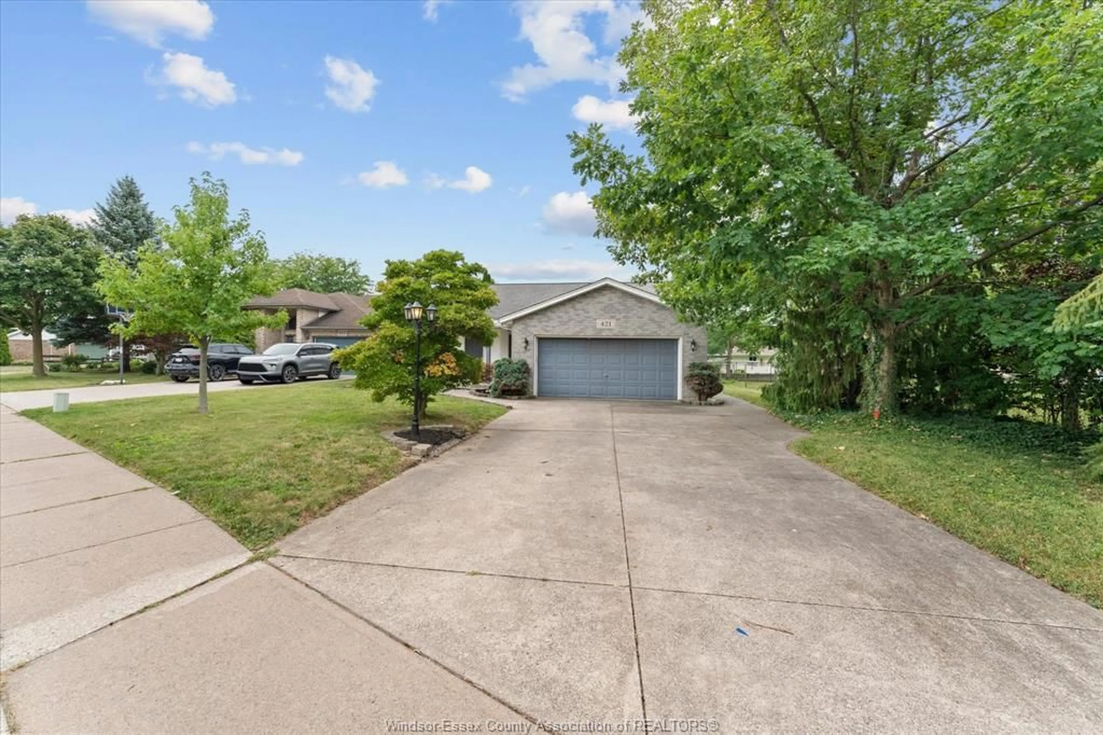 A pic from outside/outdoor area/front of a property/back of a property/a pic from drone, street for 421 GIBB St, Amherstburg Ontario N9V 3V7
