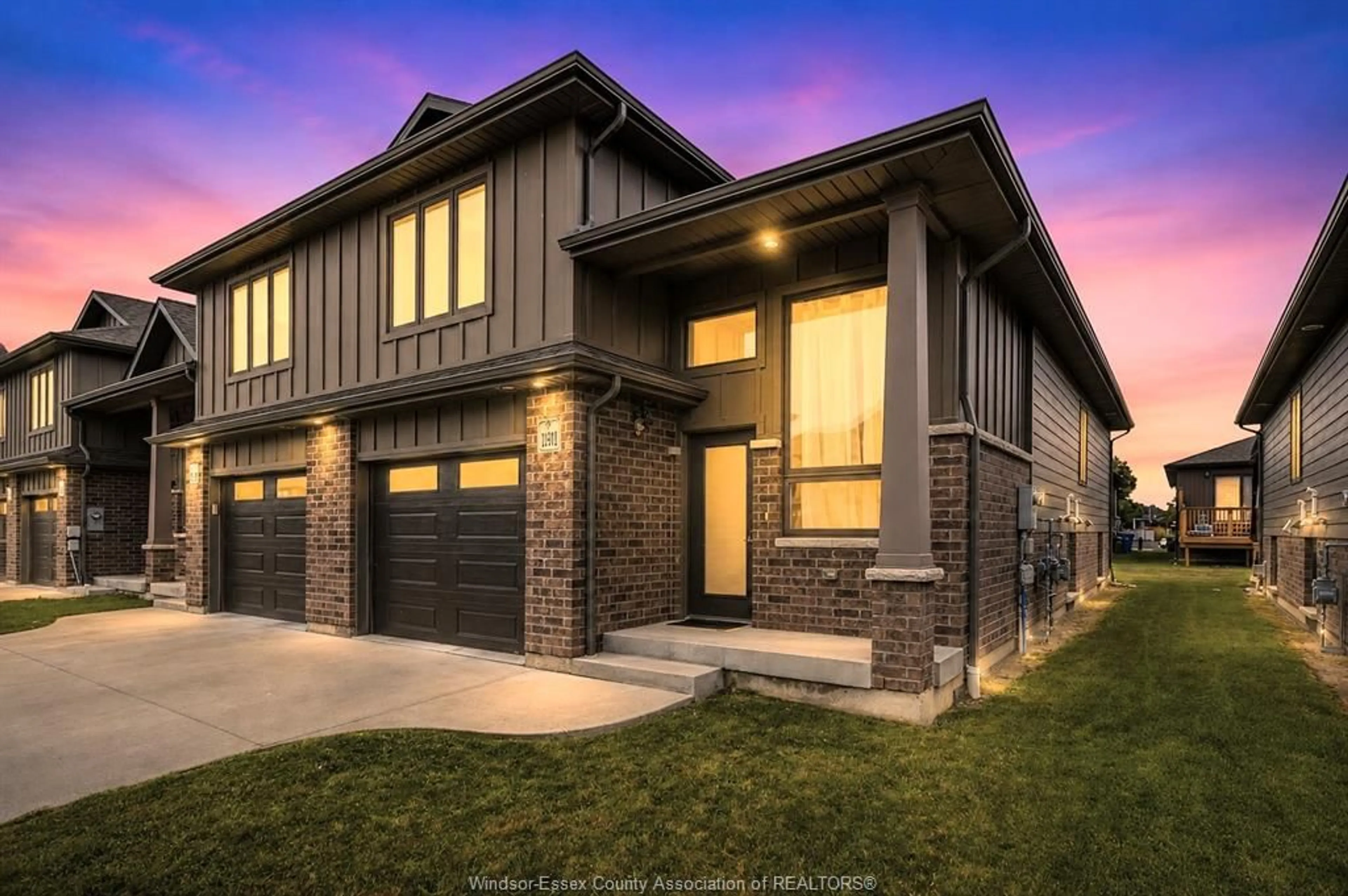 Home with brick exterior material, street for 11911 MAITLAND Ave, Windsor Ontario N8P 0B9