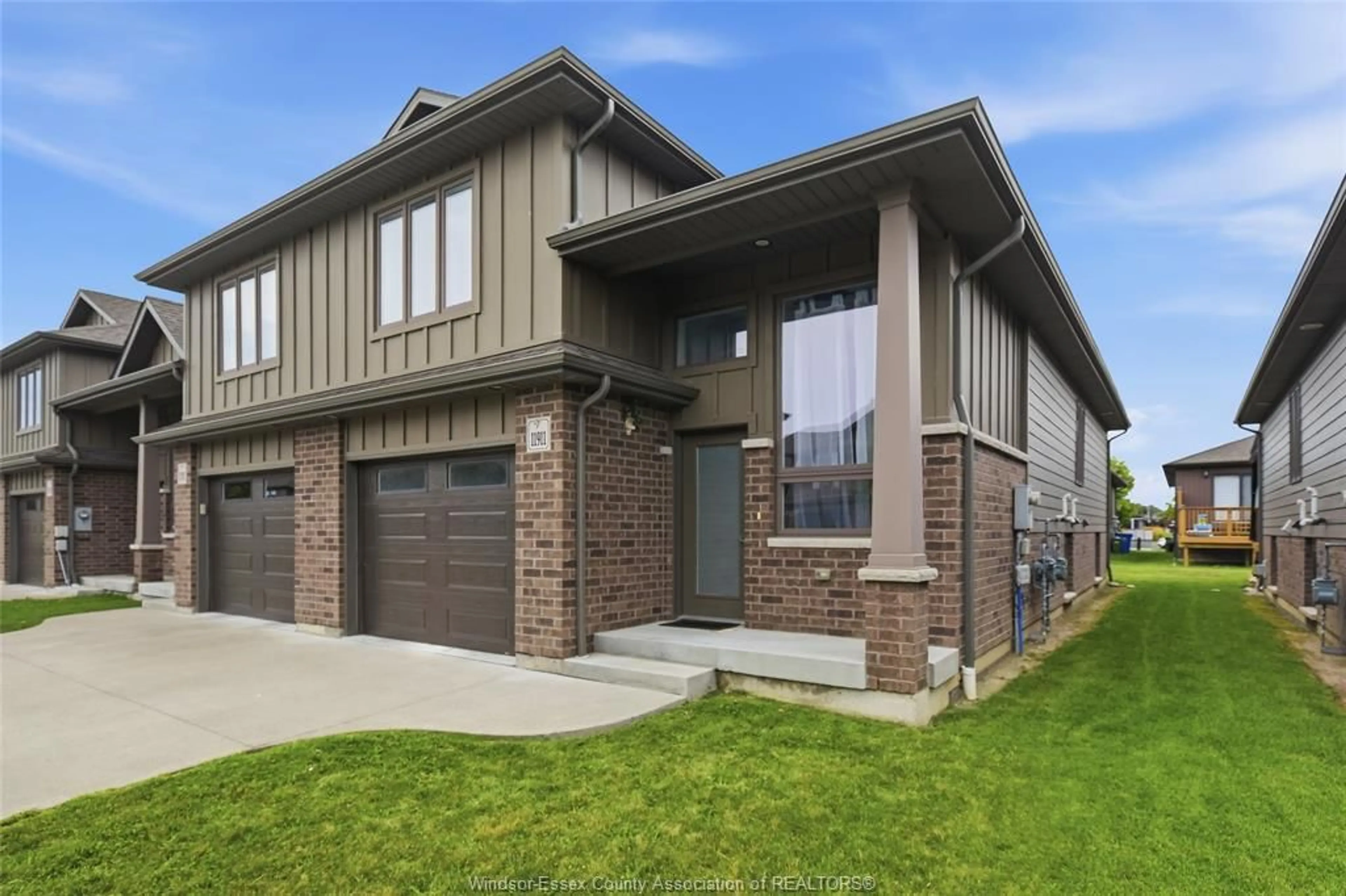 Home with brick exterior material, street for 11911 MAITLAND Ave, Windsor Ontario N8P 0B9