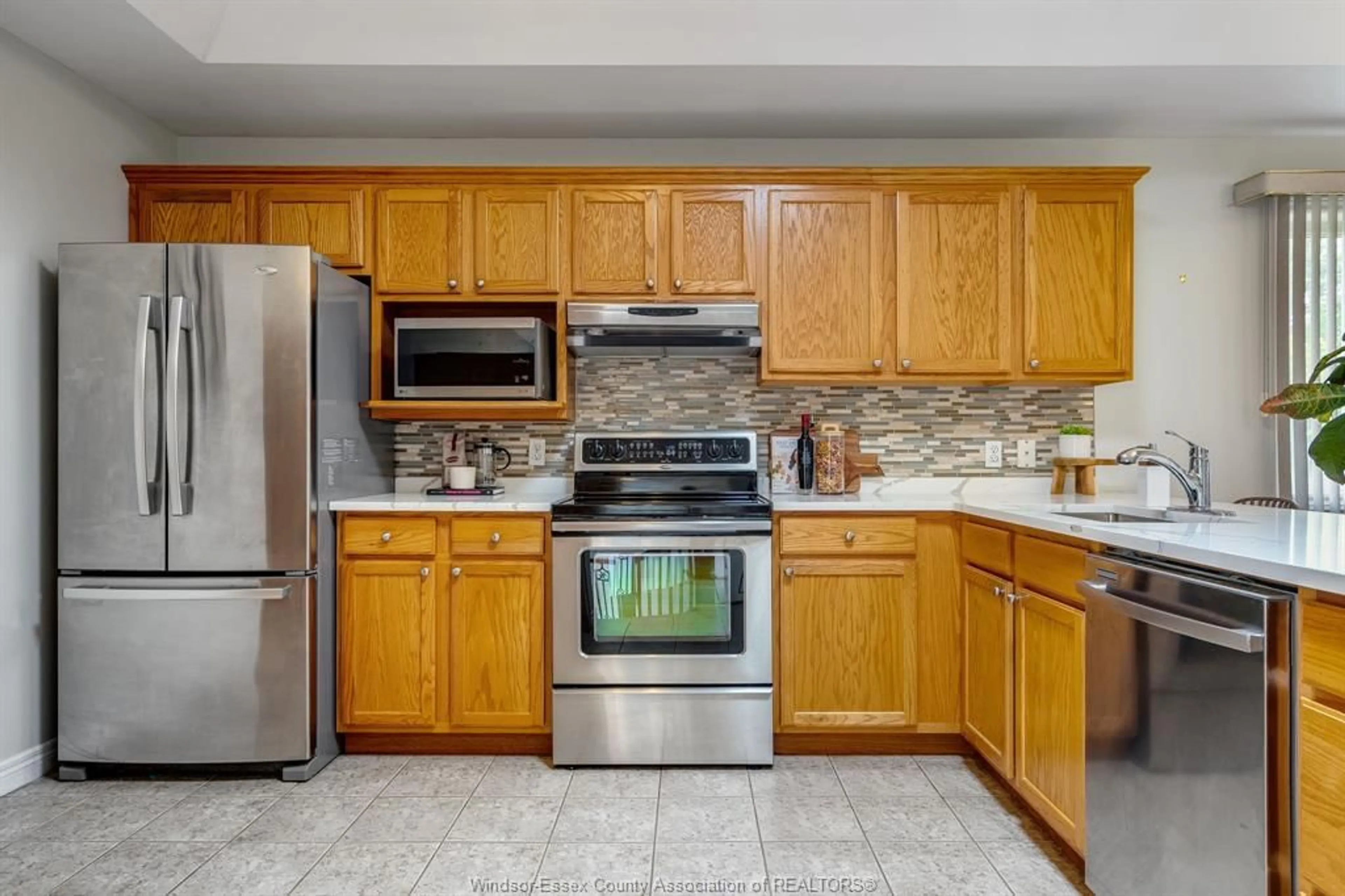 Standard kitchen, ceramic/tile floor for 97 Theresa Trail, Leamington Ontario N8H 5M8