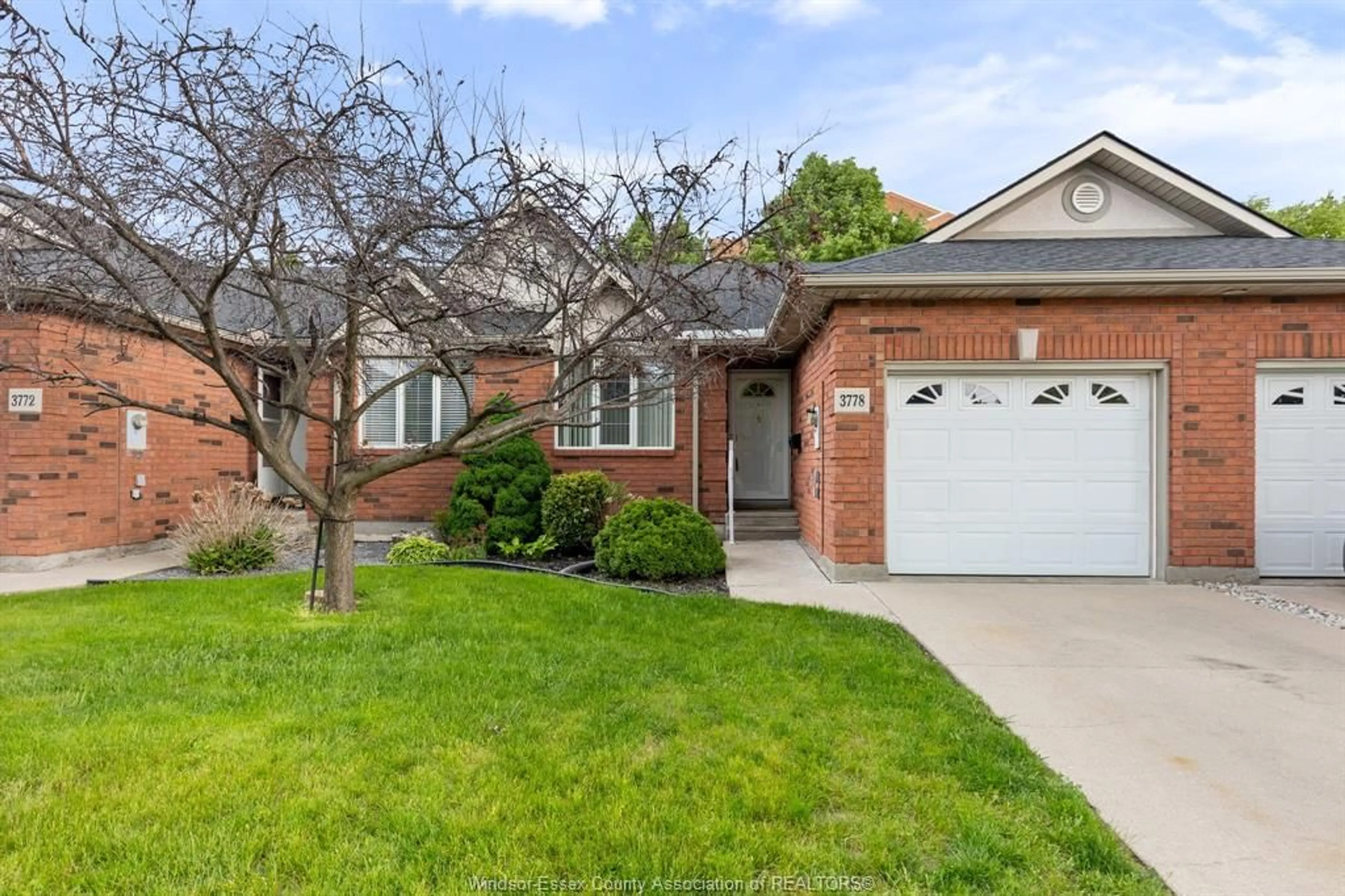 Home with brick exterior material, street for 3778 PRAIRIE Crt, Windsor Ontario N9G 2X3