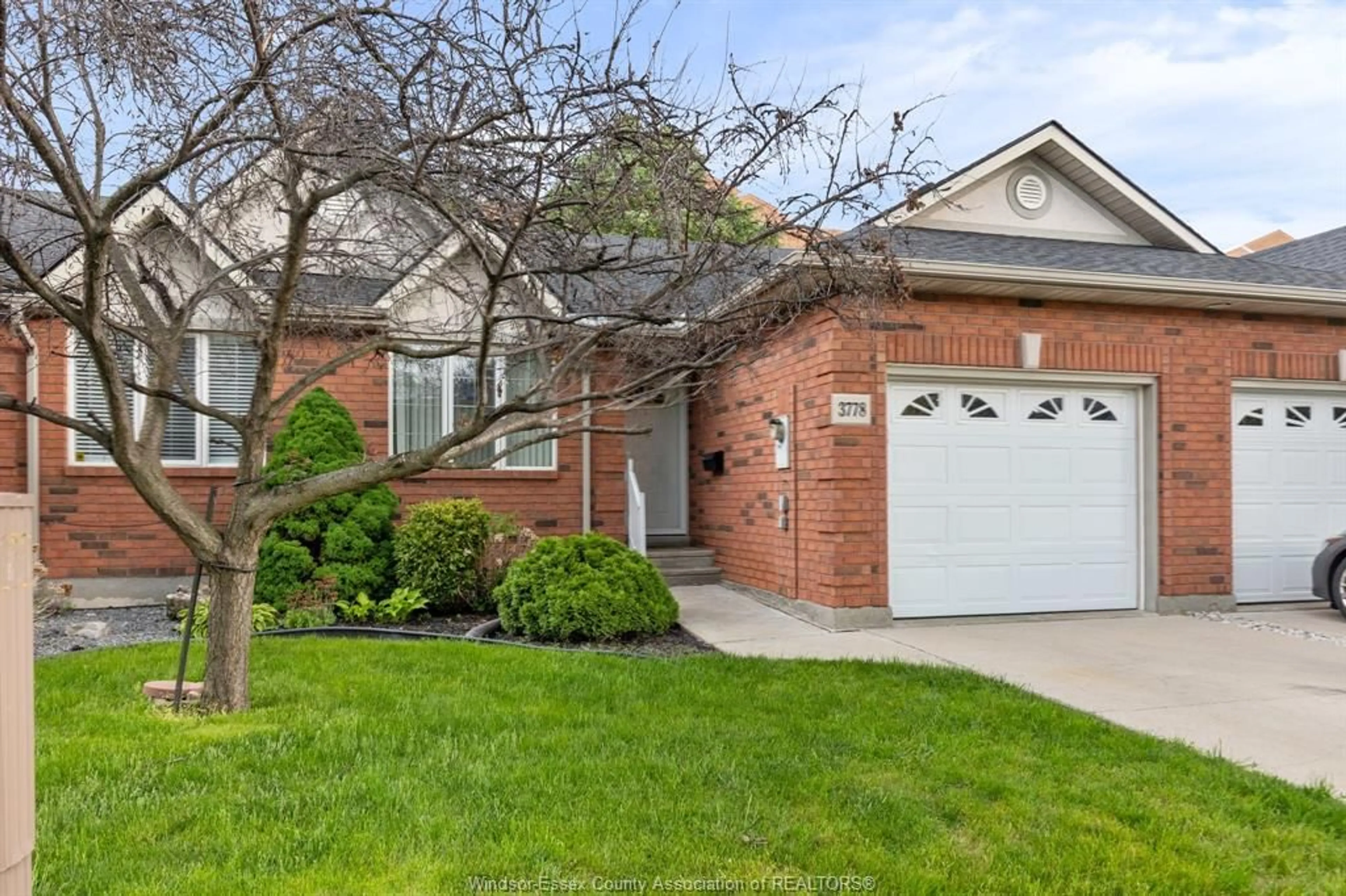 Home with brick exterior material, street for 3778 PRAIRIE Crt, Windsor Ontario N9G 2X3