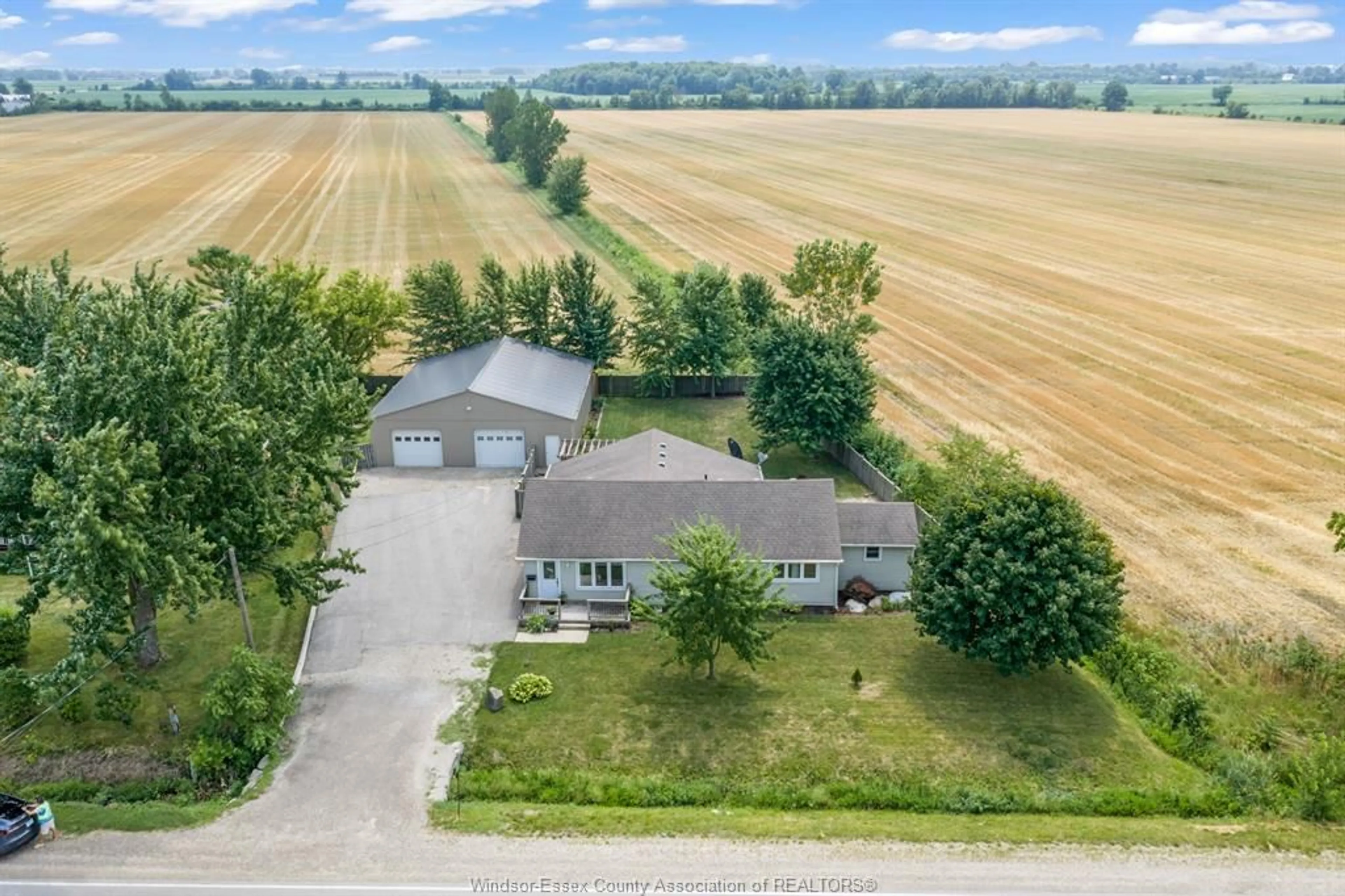 A pic from outside/outdoor area/front of a property/back of a property/a pic from drone, unknown for 280 Fairview Ave, Essex Ontario N8M 2V9