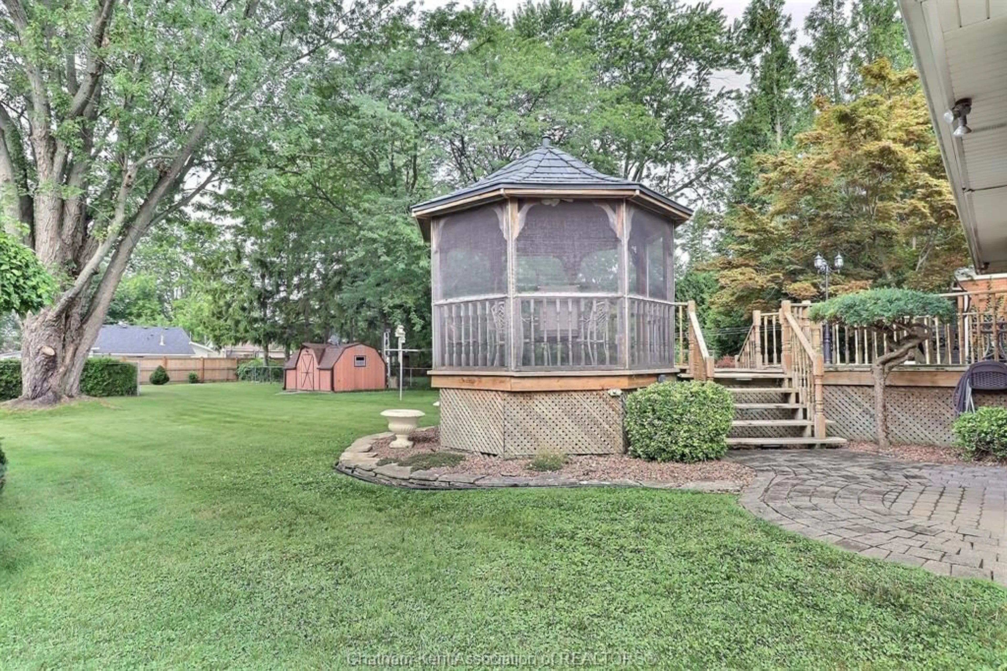 Patio, water/lake/river/ocean view for 90 Coverdale St, Chatham Ontario N7L 2T9