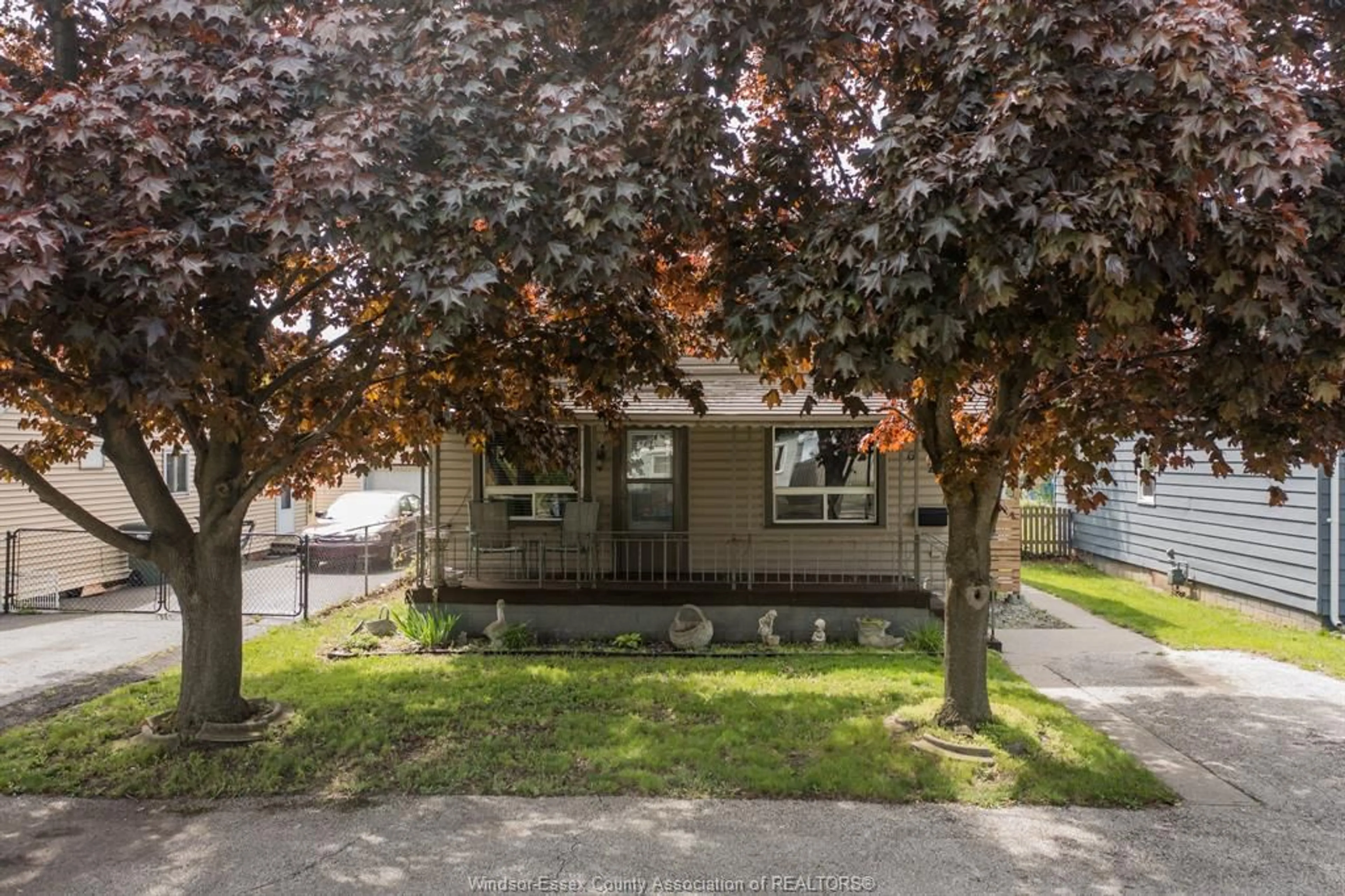 Unknown for 623 EDINBOROUGH, Windsor Ontario N8X 3C8