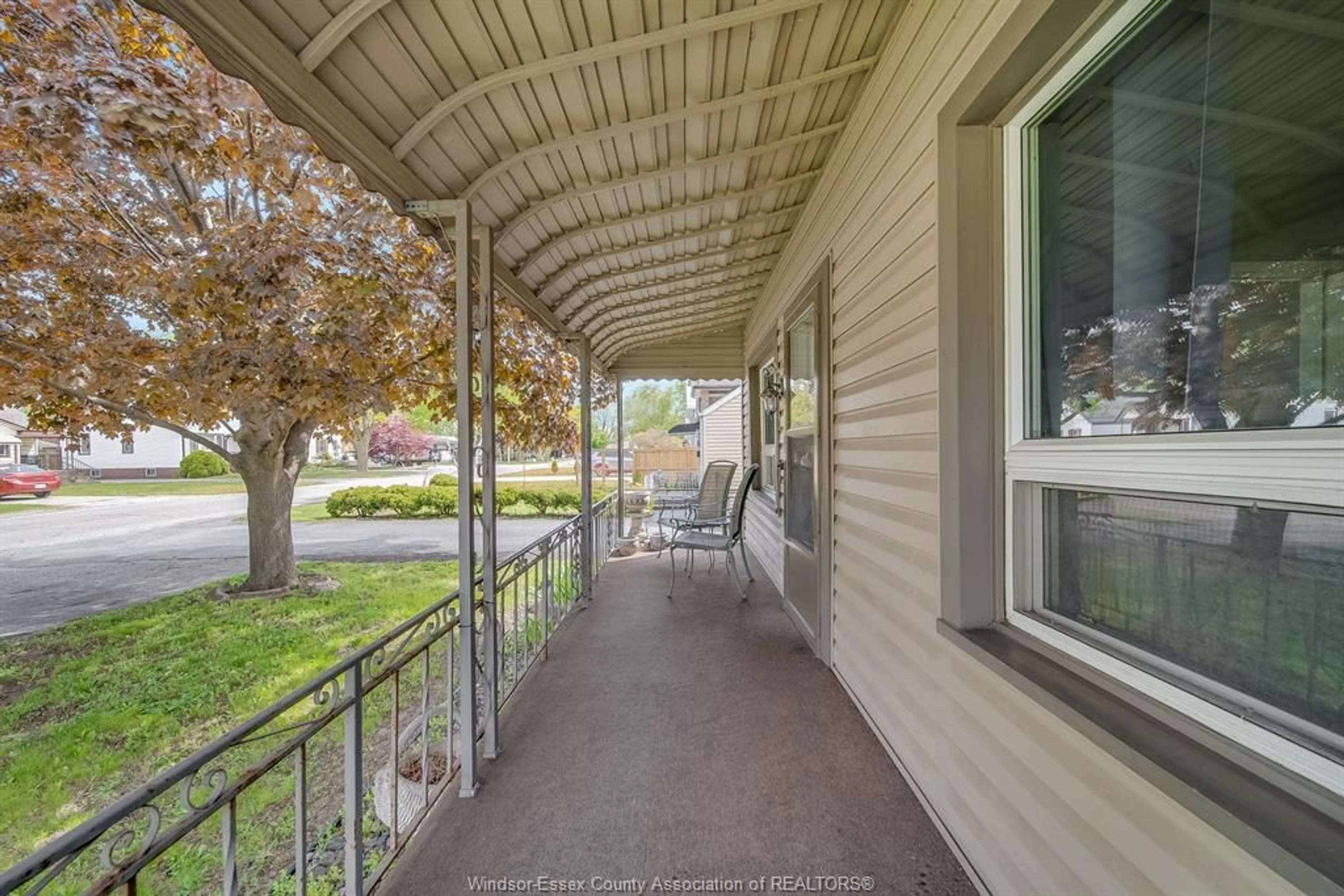 Patio, street for 623 EDINBOROUGH, Windsor Ontario N8X 3C8