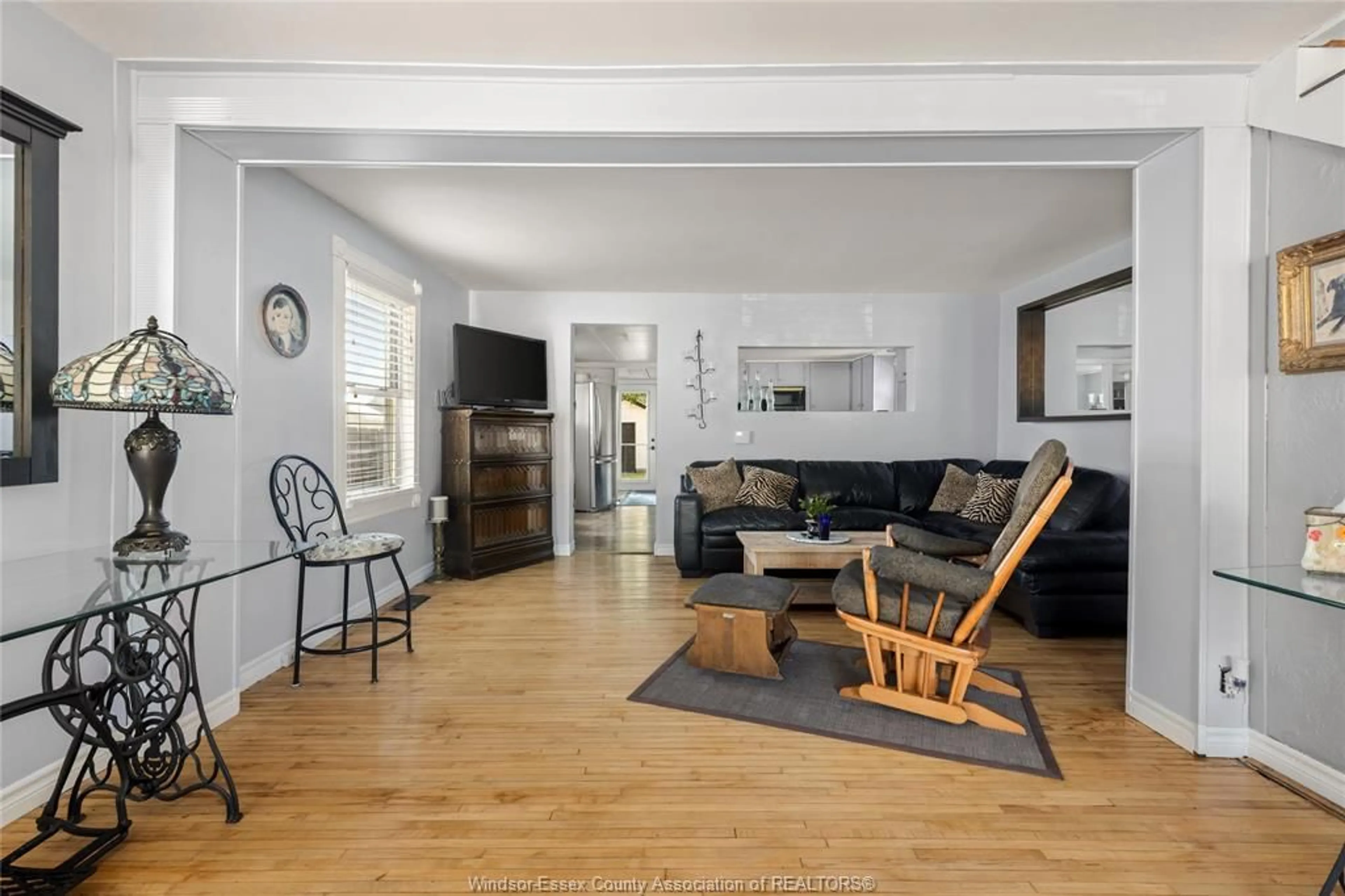 Living room with furniture, unknown for 1025 WILLIAM St, Tecumseh Ontario N8N 2A5