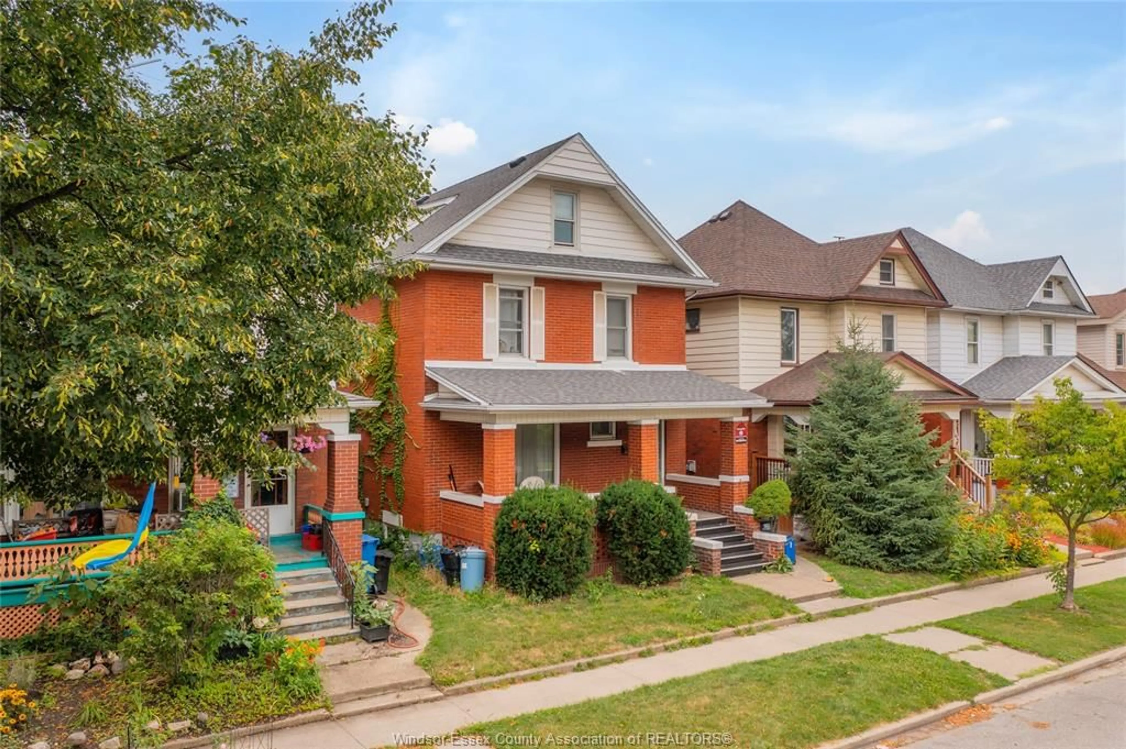 Home with brick exterior material, street for 1333 WINDERMERE, Windsor Ontario N8Y 3G1