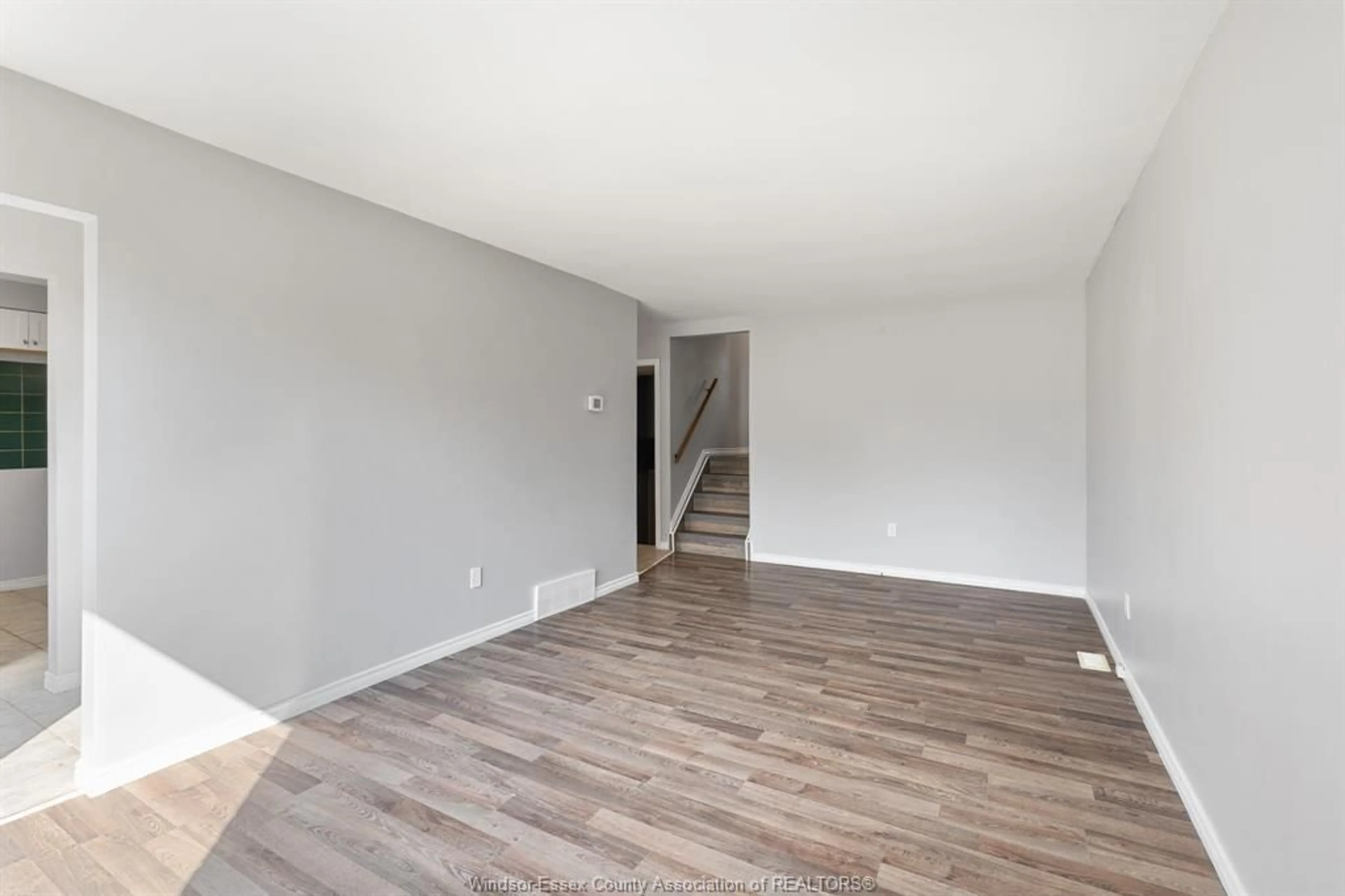 A pic of a room for 267 BRIEN Ave, Essex Ontario N8M 2Z4