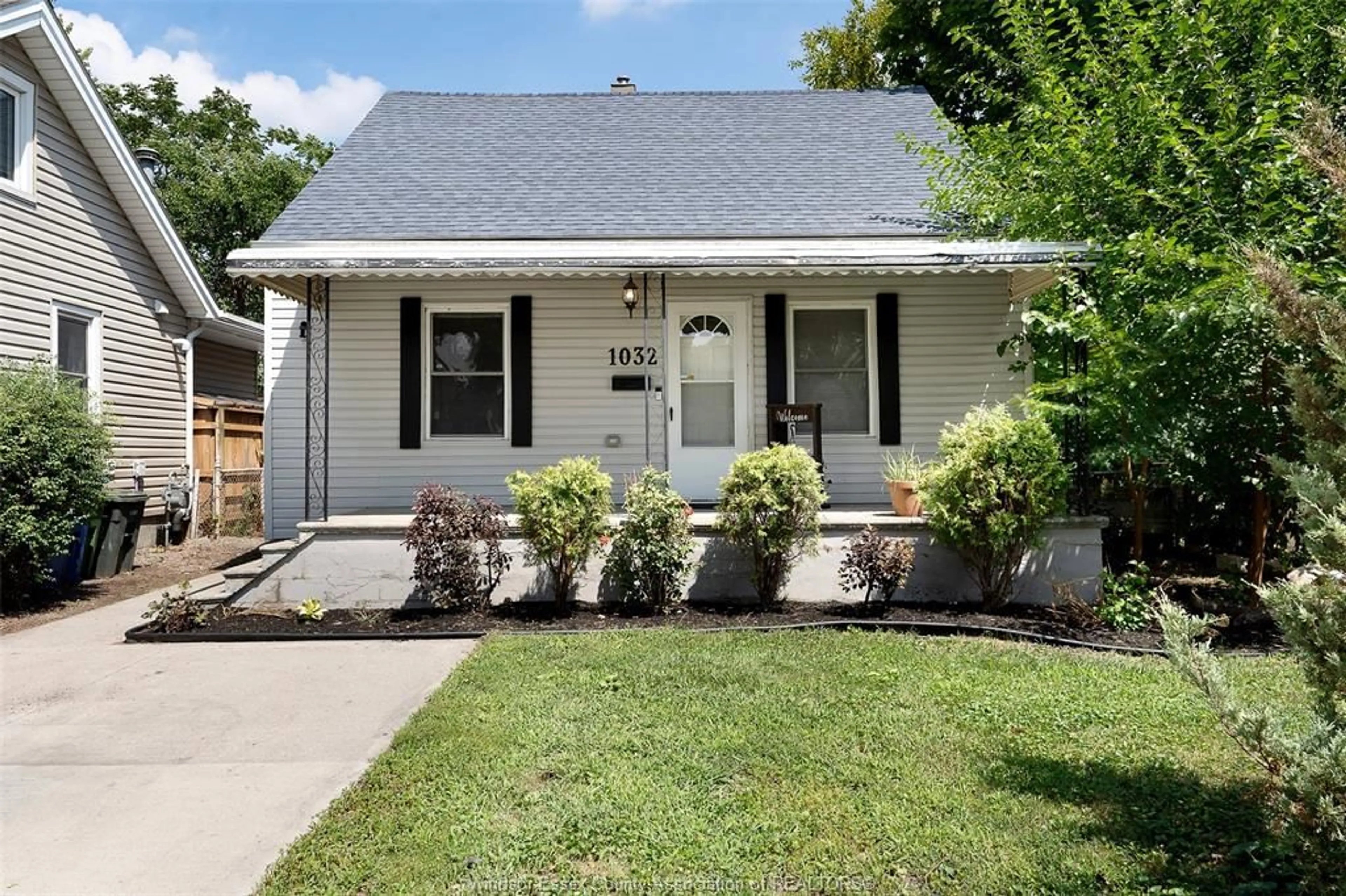 Home with vinyl exterior material, street for 1032 Josephine Ave, Windsor Ontario N9B 2L5