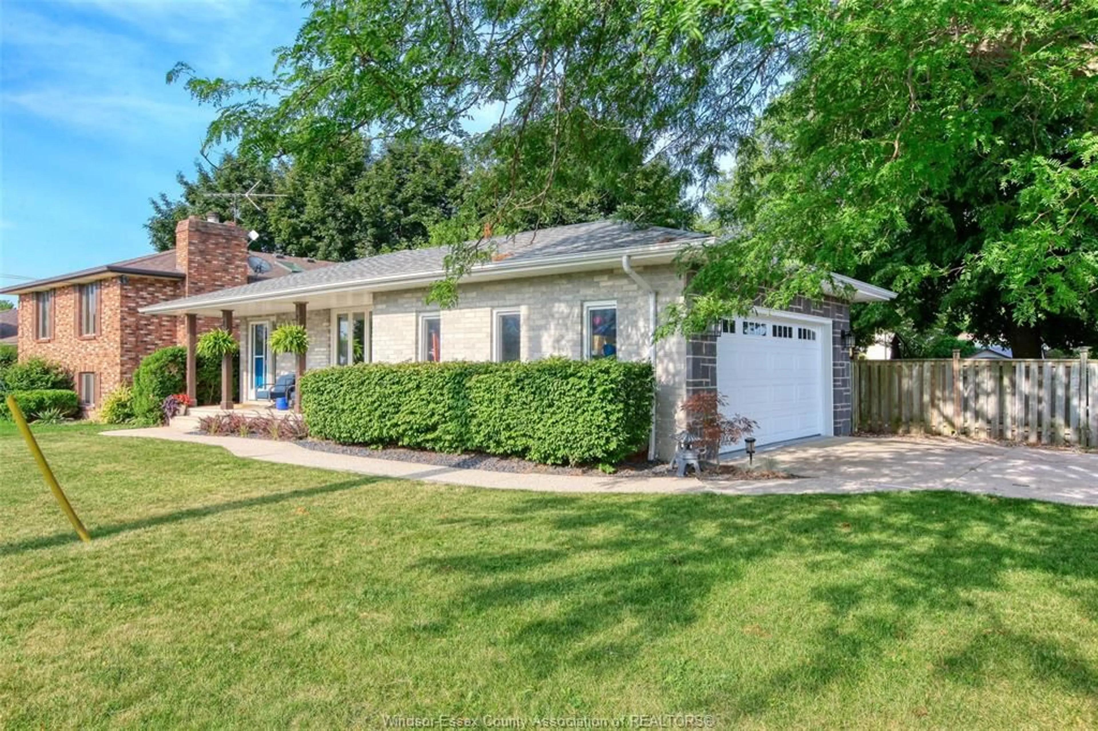 Home with brick exterior material, street for 3966 CONCESSION RD 3, Amherstburg Ontario N9V 2Y9