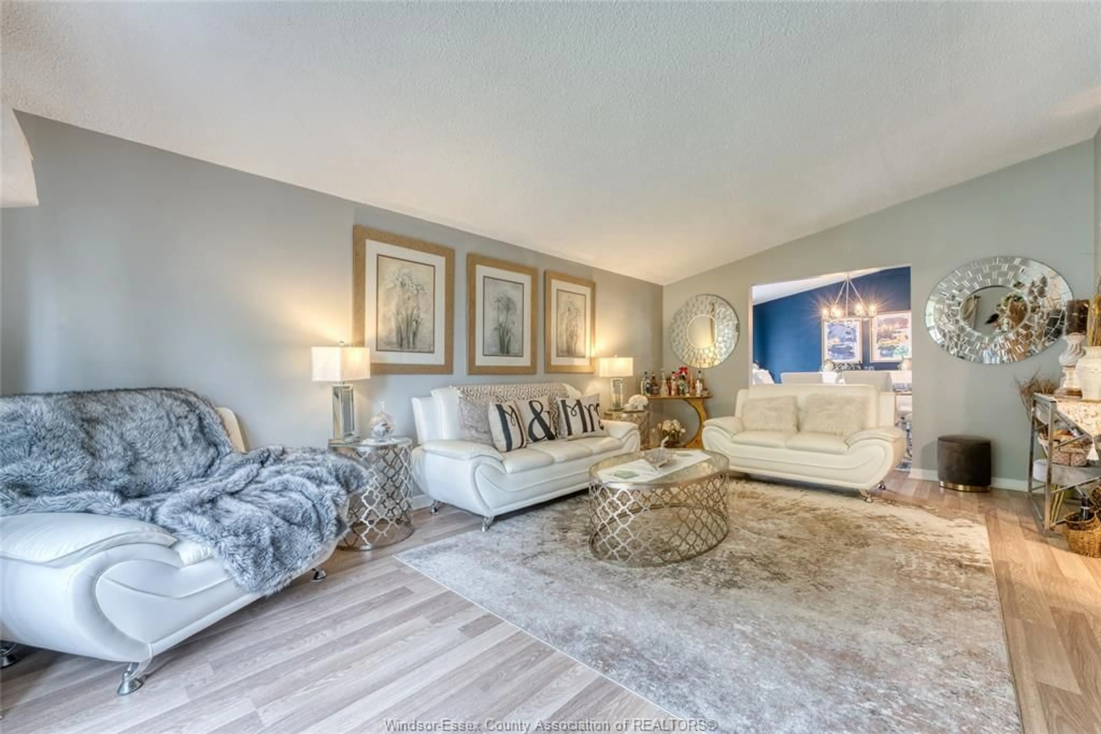 Living room with furniture, unknown for 9435 RIDGE Rd, Windsor Ontario N8R 1G5