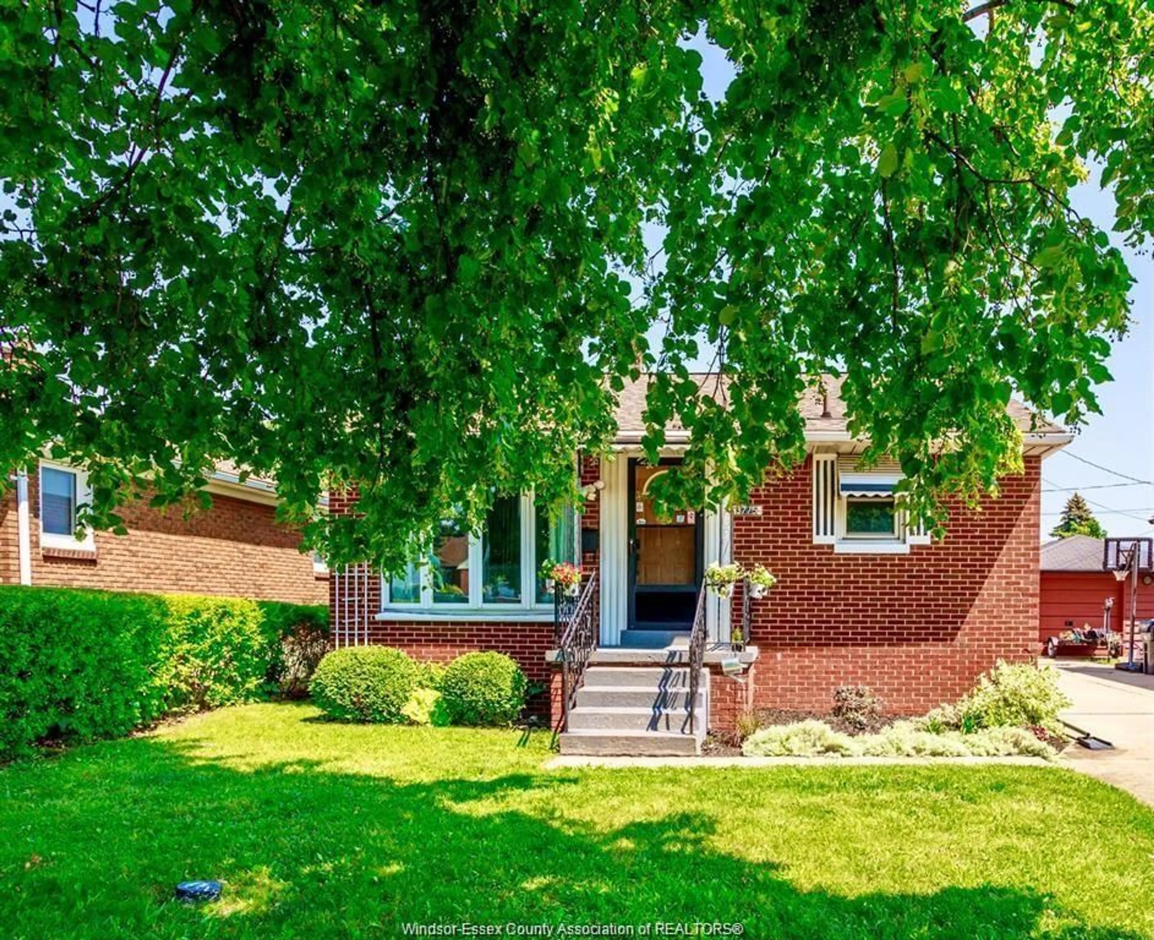 Home with brick exterior material, street for 3775 MYRTLE, Windsor Ontario N9C 2C9
