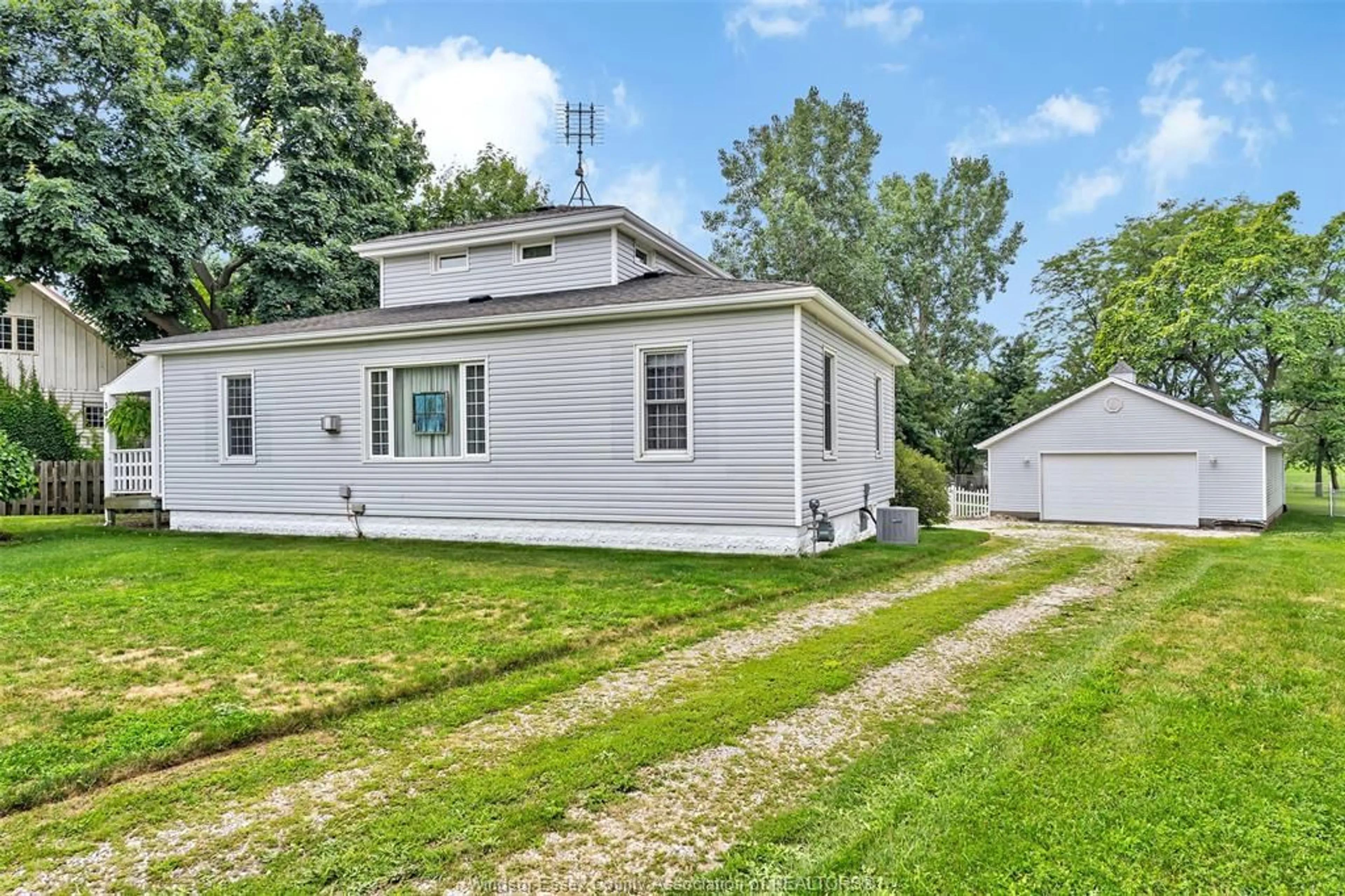 Unknown for 509 COUNTY RD 34, Kingsville Ontario N8M 2X5
