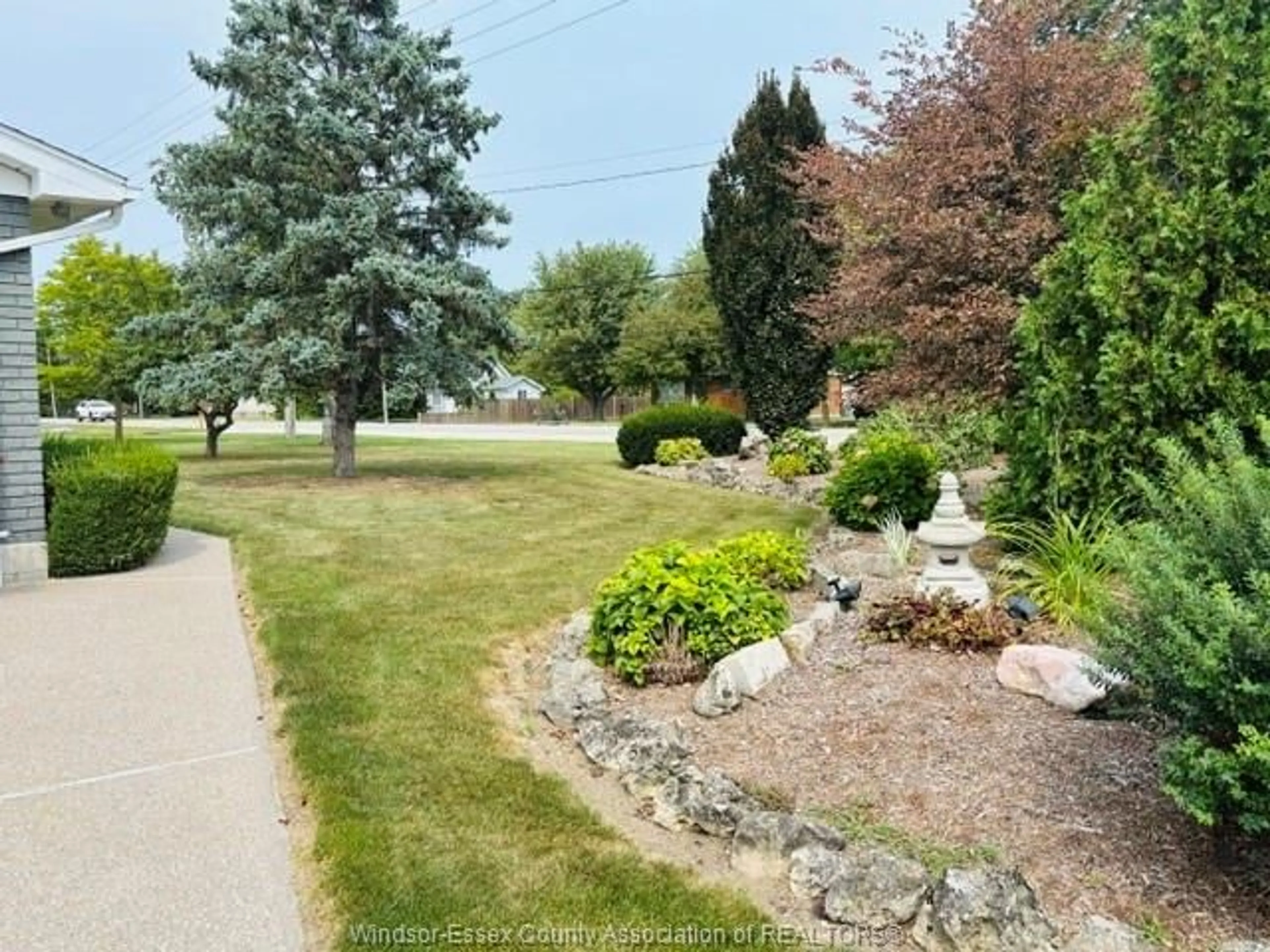 A pic from outside/outdoor area/front of a property/back of a property/a pic from drone, water/lake/river/ocean view for 8285 MALDEN Rd, LaSalle Ontario N9J 2V5
