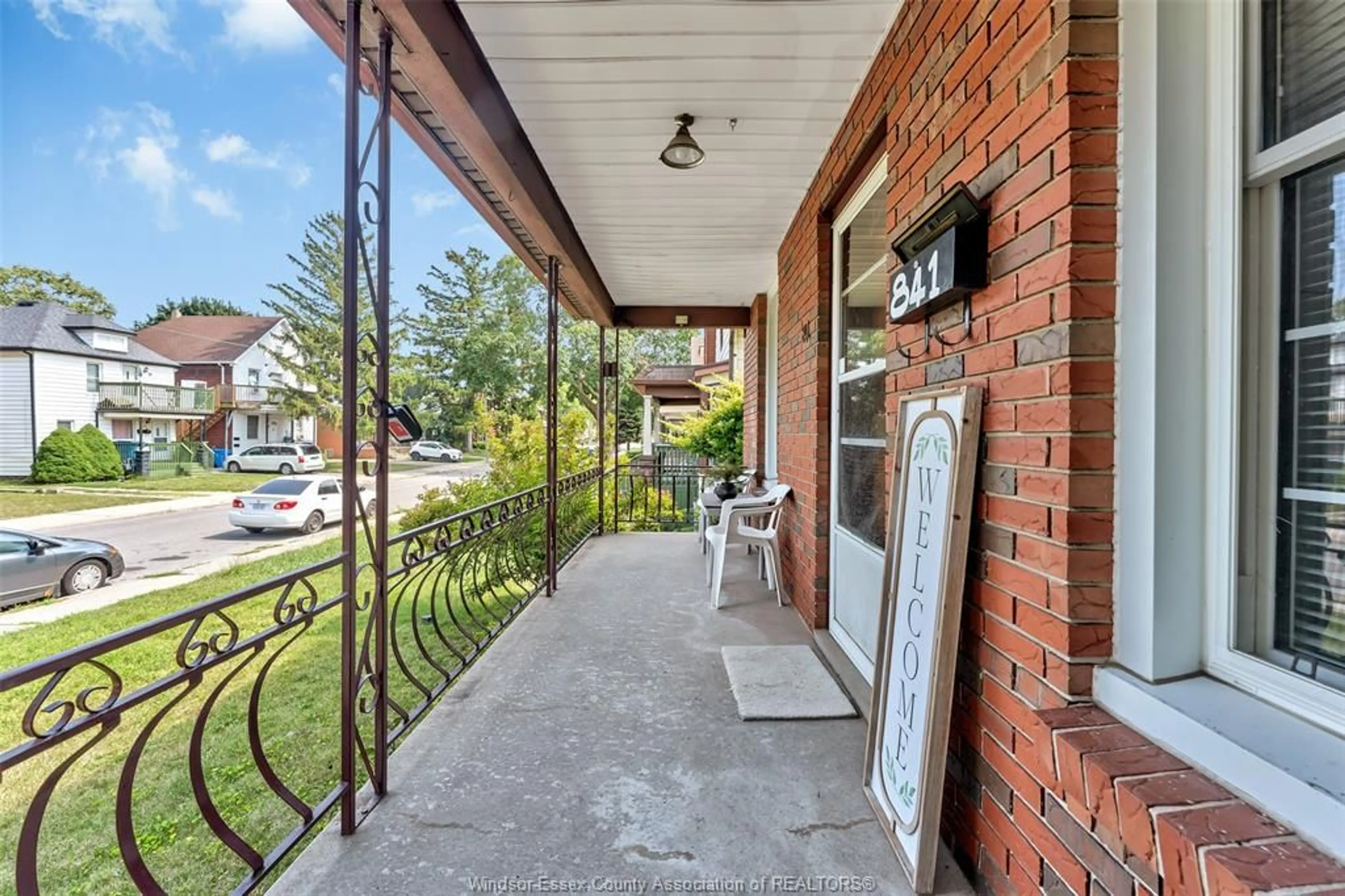 Patio, street for 841 PIERRE Ave, Windsor Ontario N9A 2K6