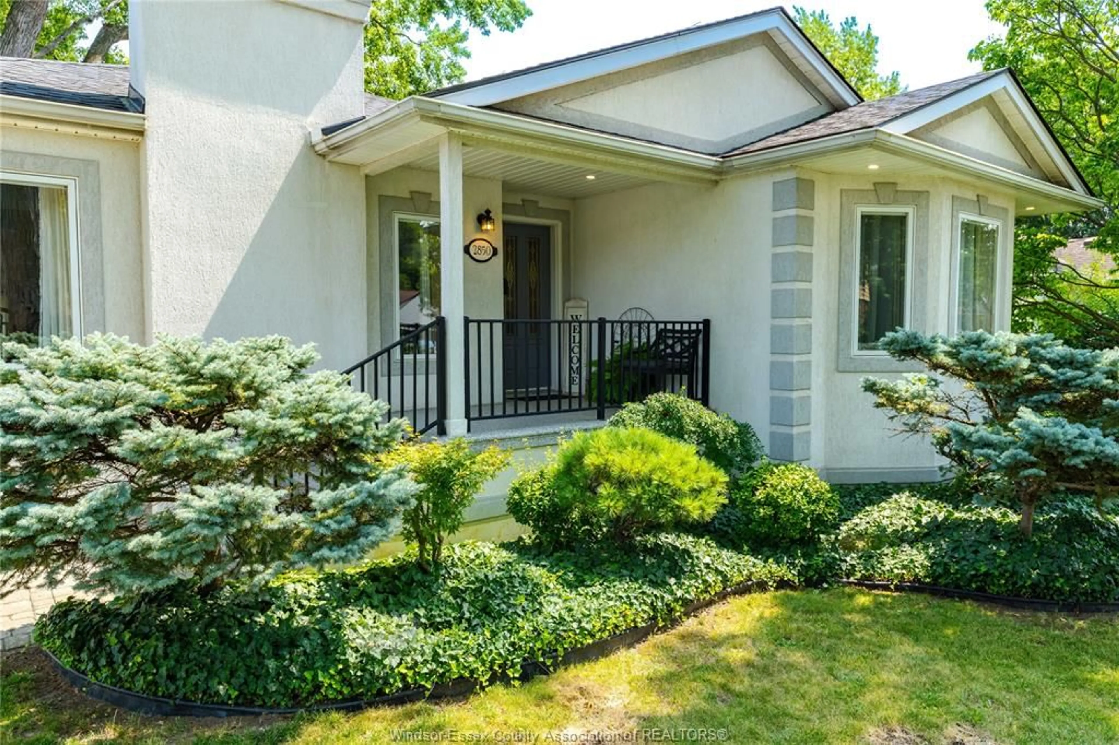 Unknown for 2850 ACADEMY, Windsor Ontario N9E 2H1