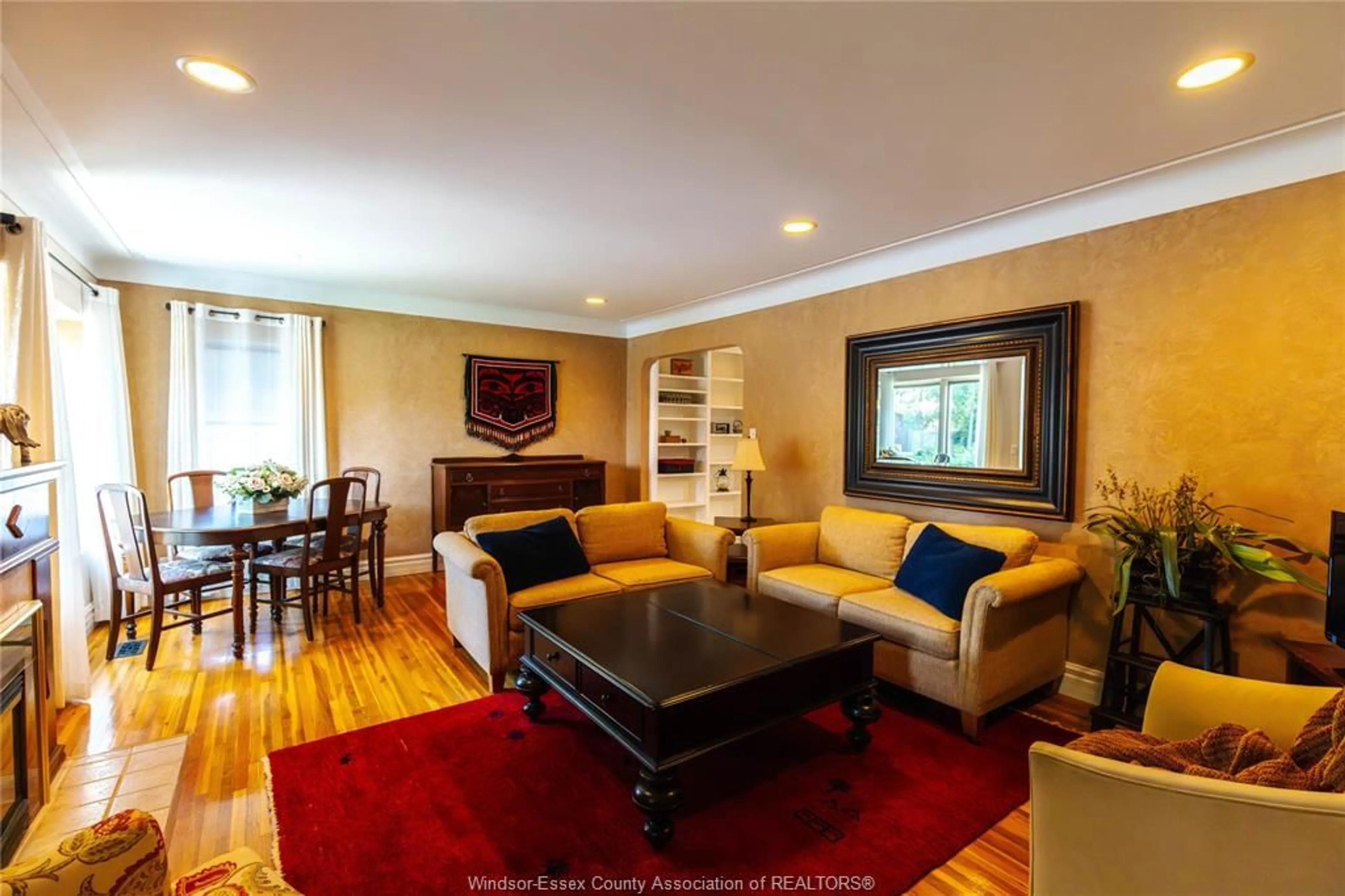 Living room with furniture, wood/laminate floor for 2850 ACADEMY, Windsor Ontario N9E 2H1