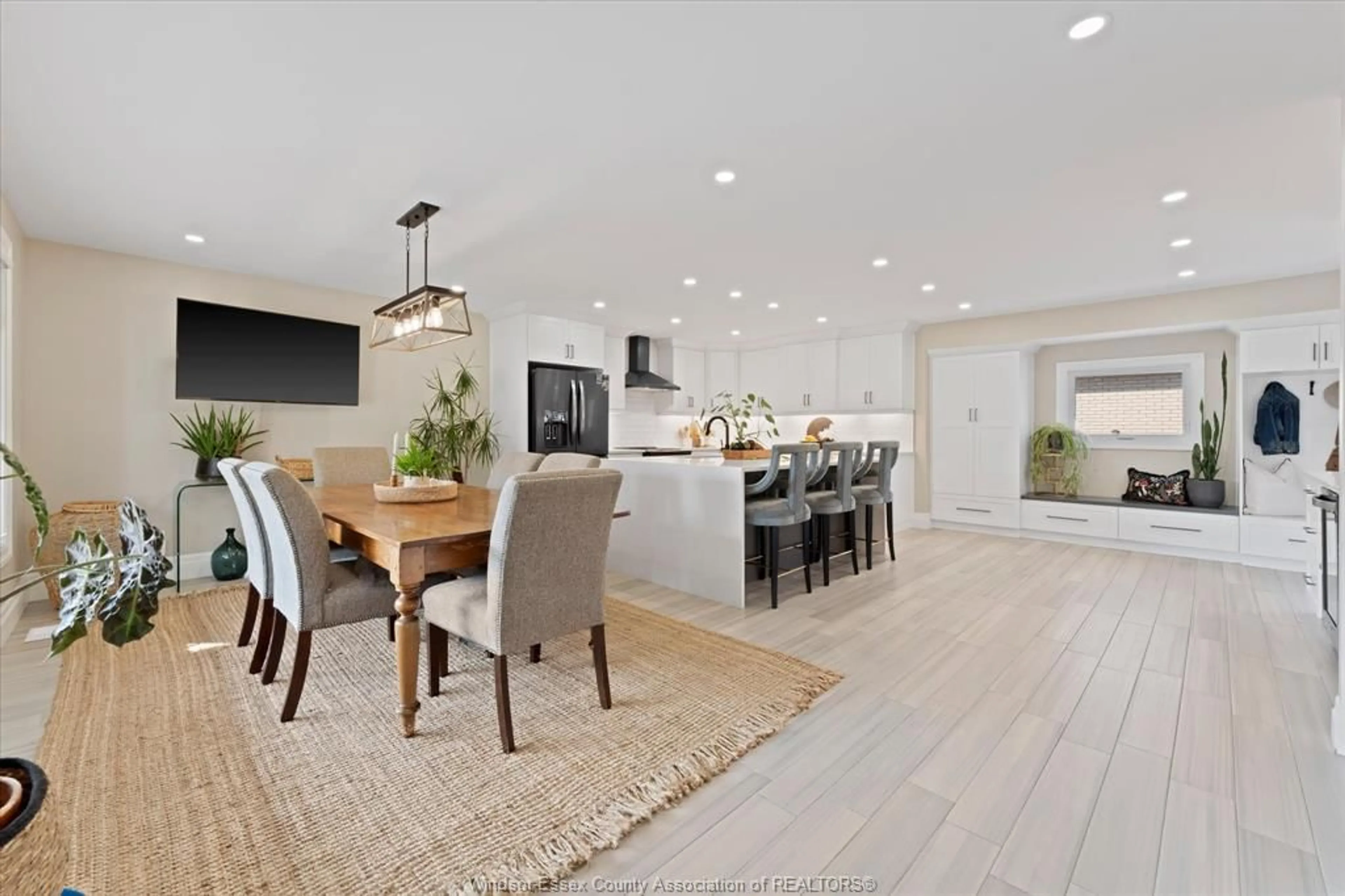 Open concept kitchen, unknown for 146 ATLANTIC, Amherstburg Ontario N9V 3K7