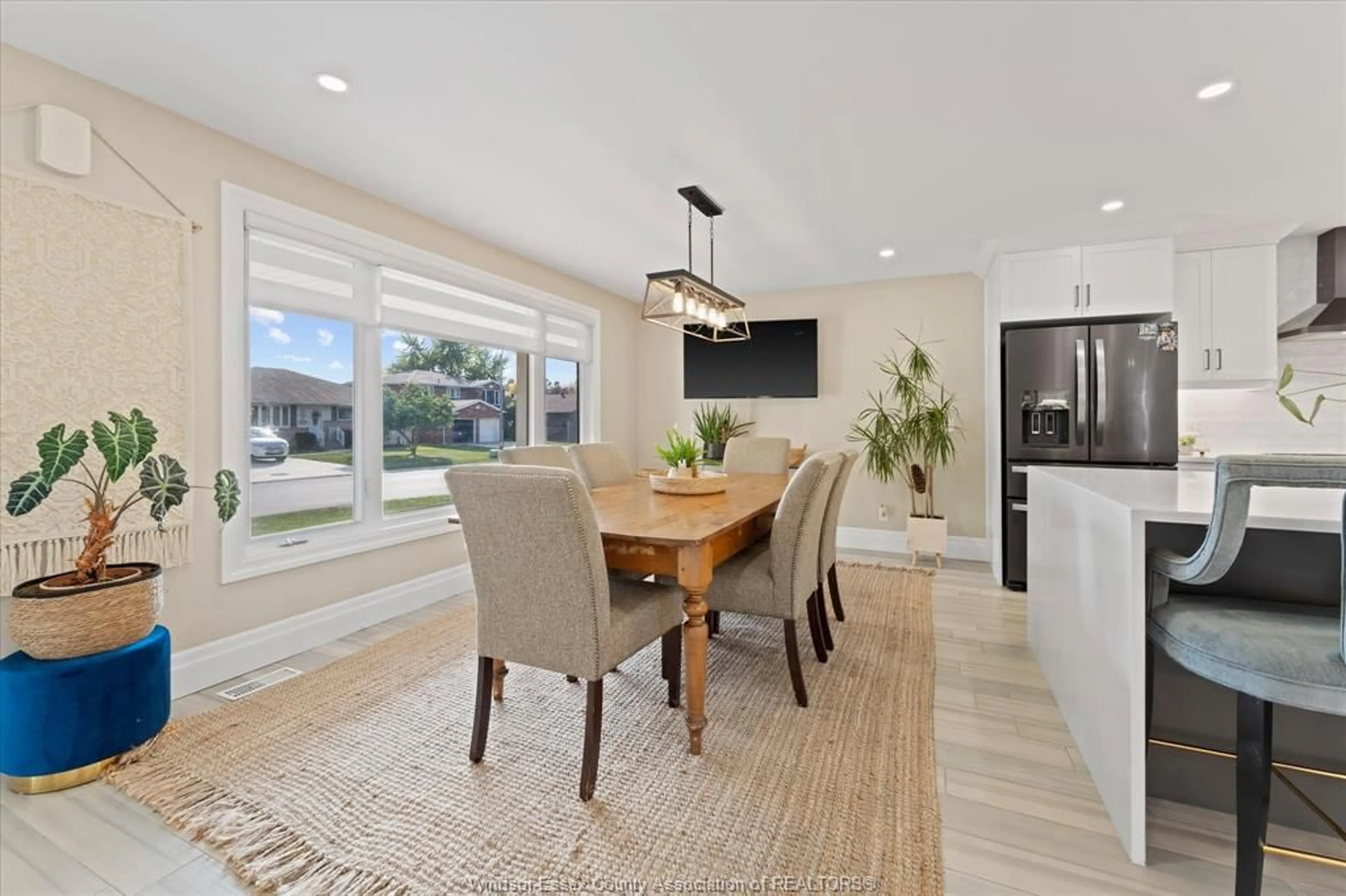Open concept kitchen, unknown for 146 ATLANTIC, Amherstburg Ontario N9V 3K7