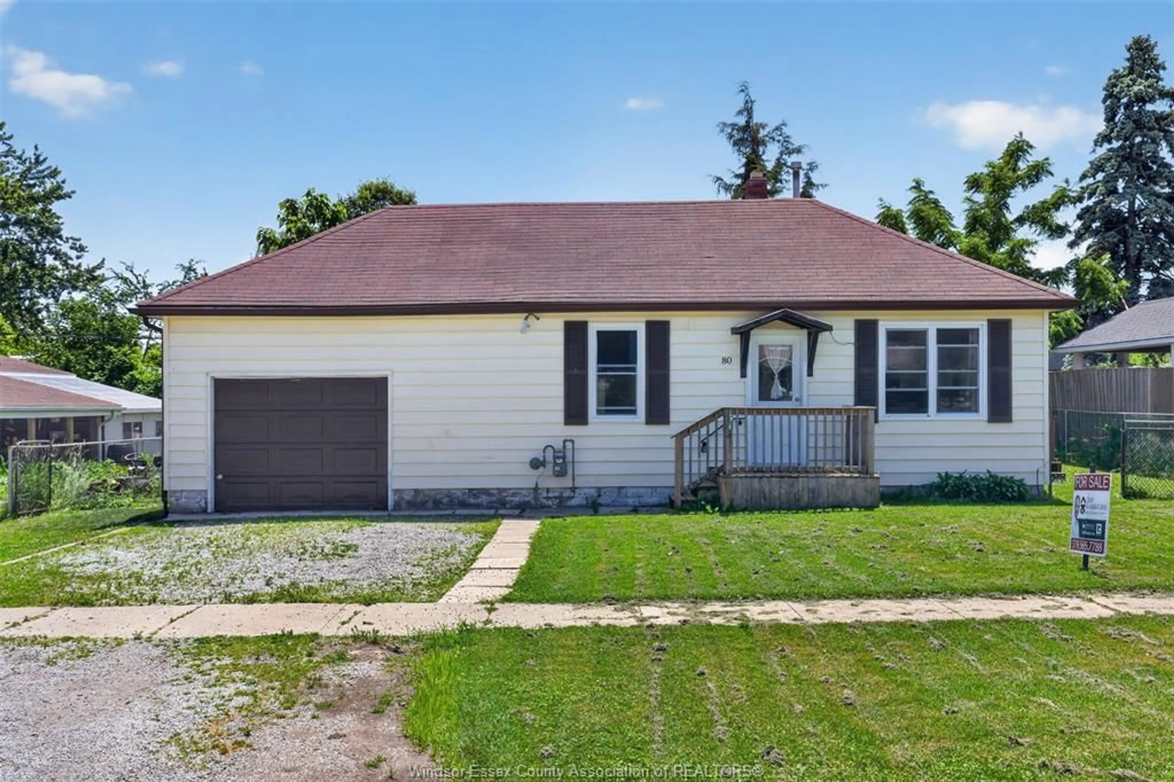 A pic from outside/outdoor area/front of a property/back of a property/a pic from drone, street for 80 ELM, Wheatley Ontario N0P 2P0