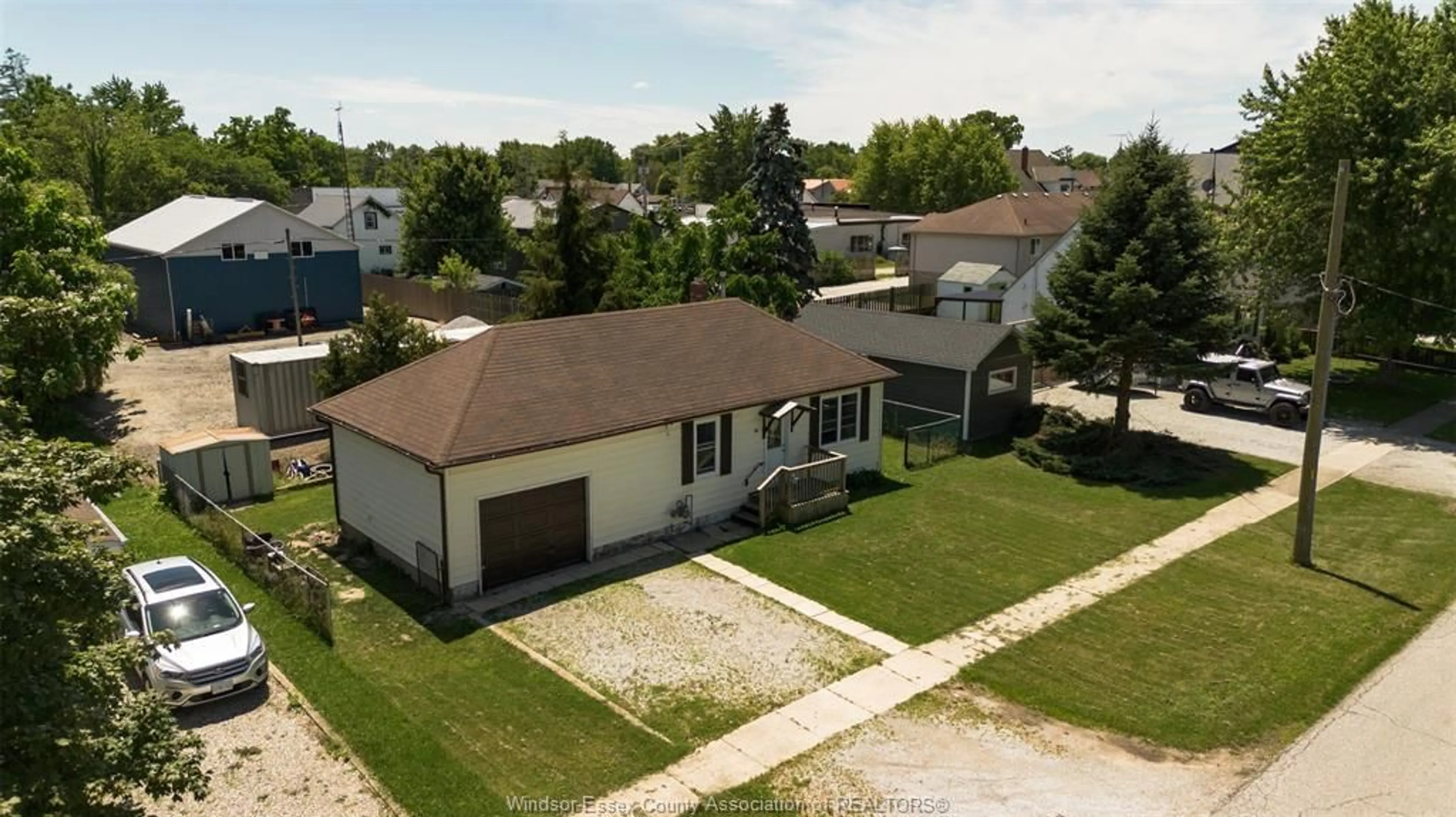 A pic from outside/outdoor area/front of a property/back of a property/a pic from drone, street for 80 ELM, Wheatley Ontario N0P 2P0