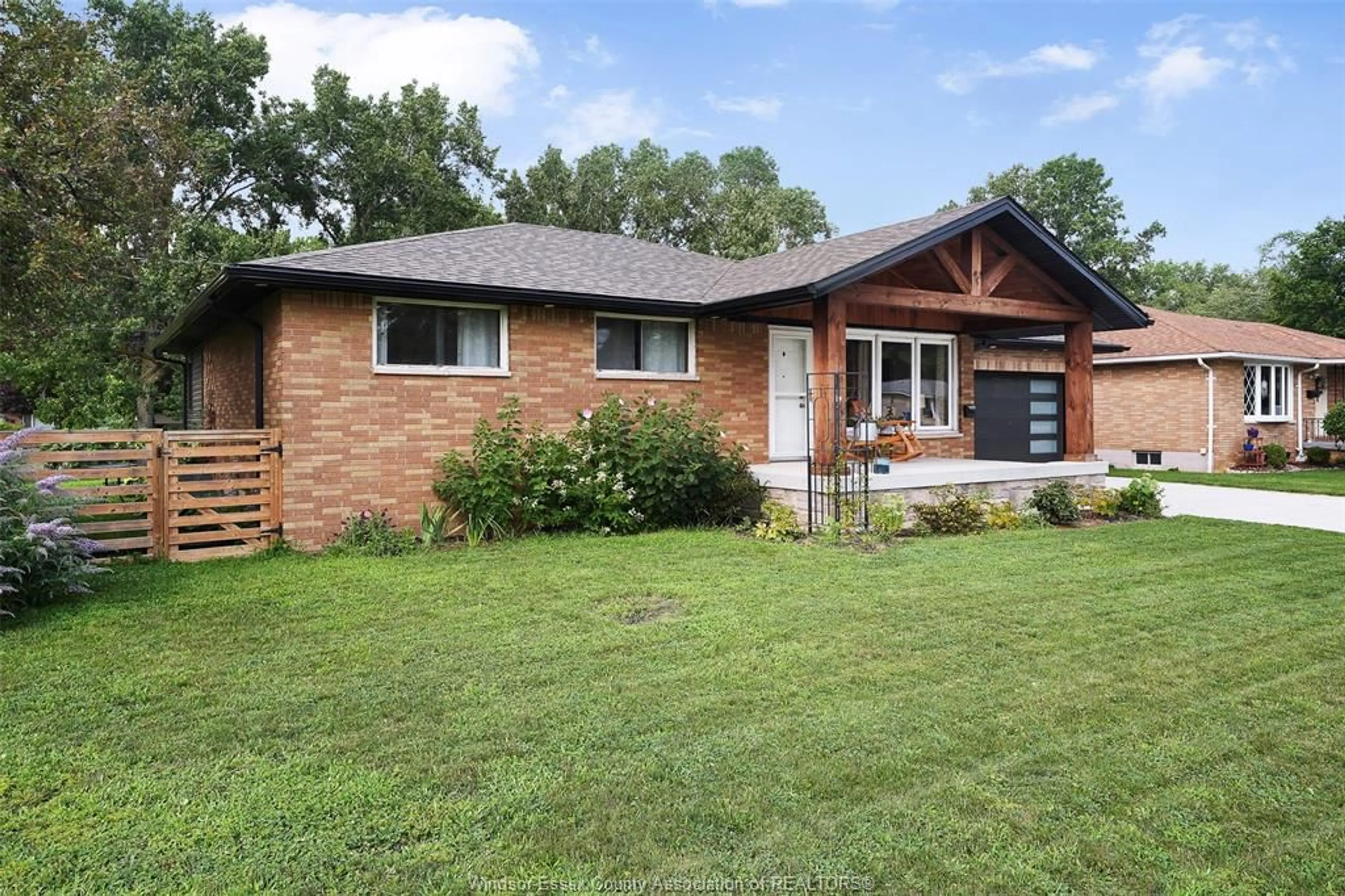 Home with brick exterior material, unknown for 2020 TODD Lane, LaSalle Ontario N9H 1J7