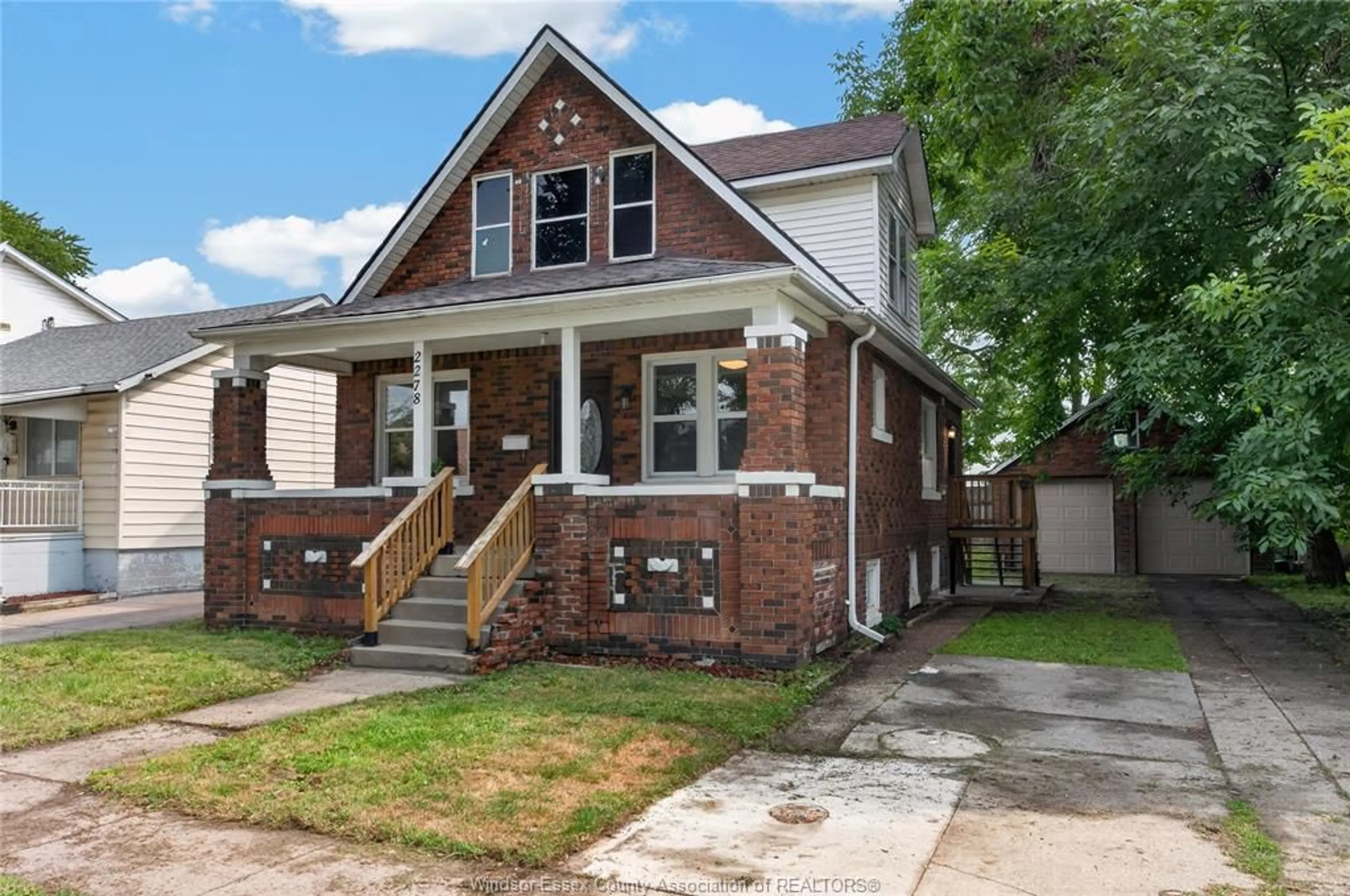 Home with brick exterior material, street for 2278 CADILLAC, Windsor Ontario N8W 3Y1